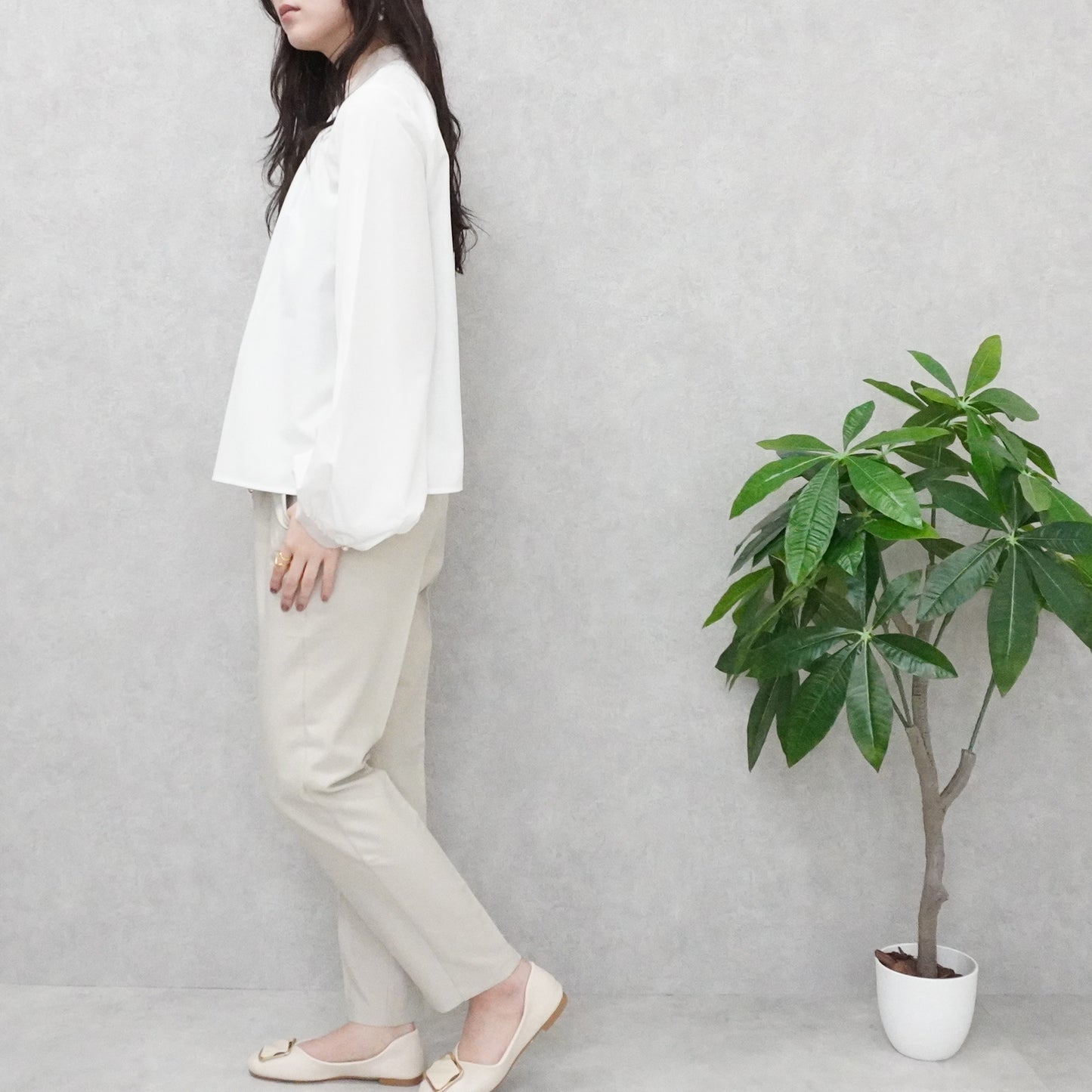 フロントタックバイカラーブラウス