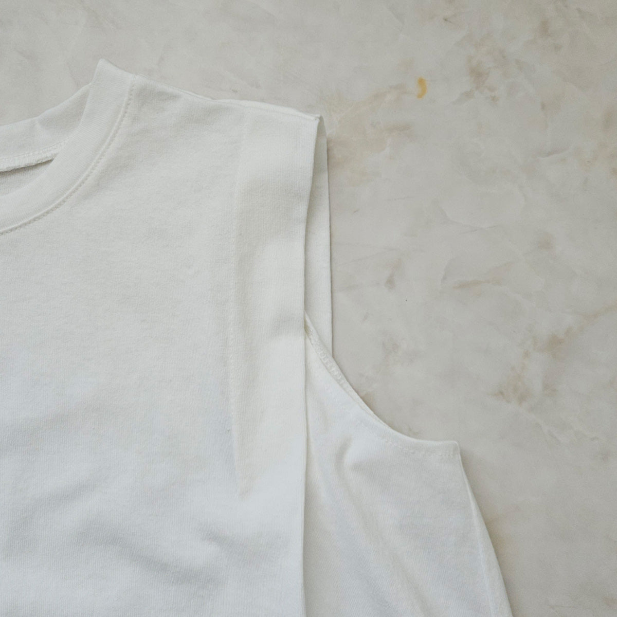 ショルダータックスリーブTシャツ