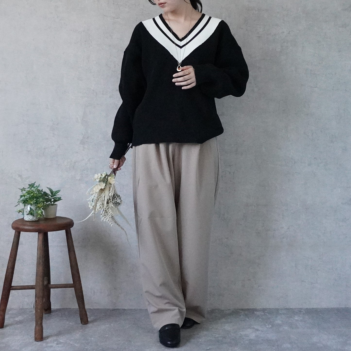 ツータックストレートワイドパンツ