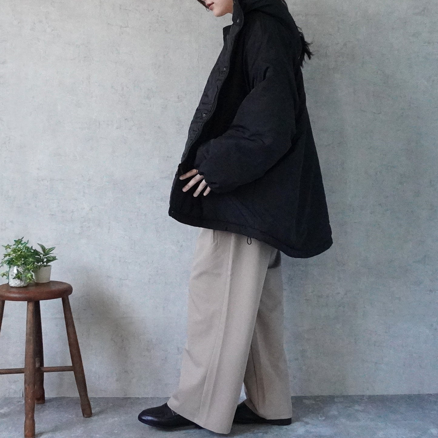 ツータックストレートワイドパンツ