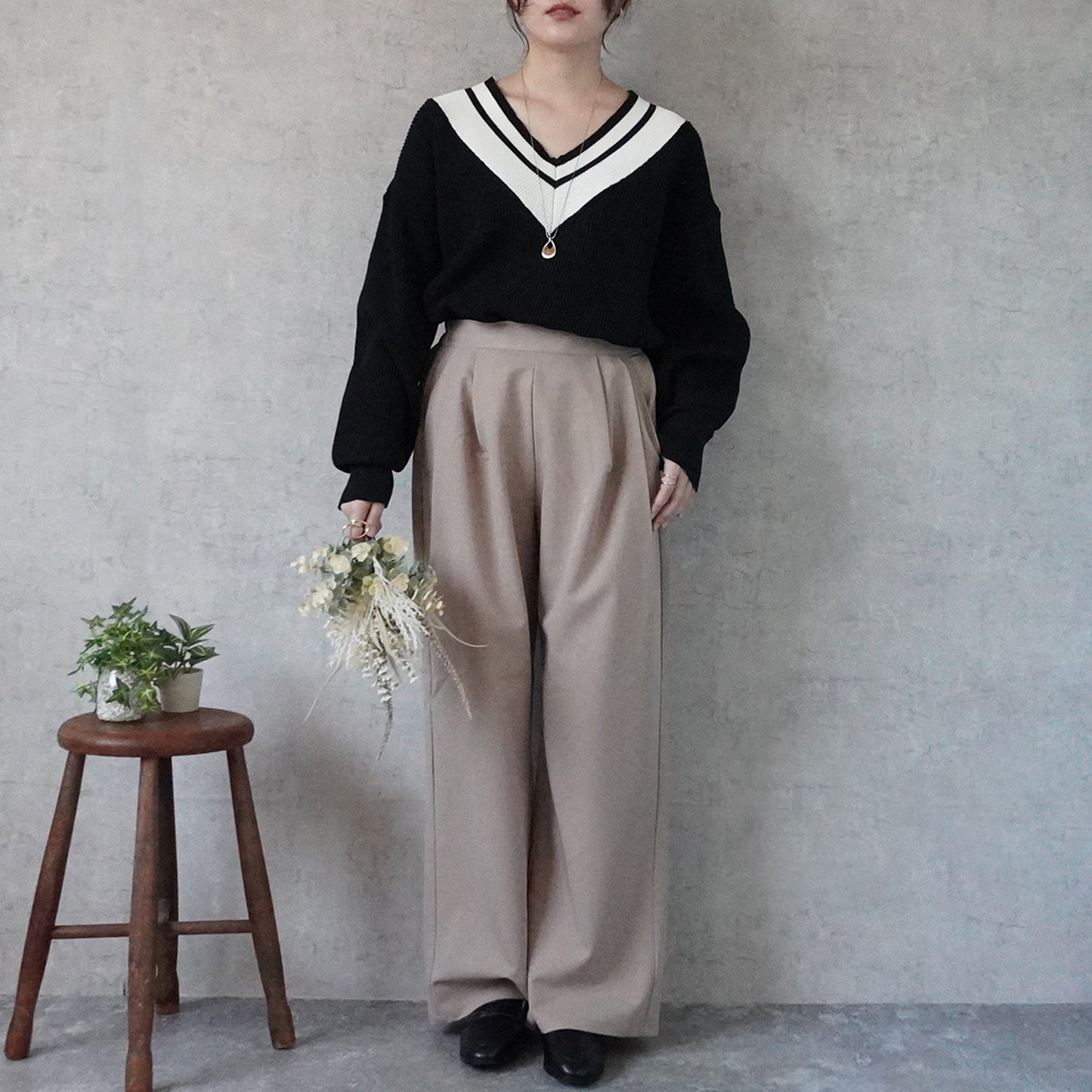 ツータックストレートワイドパンツ