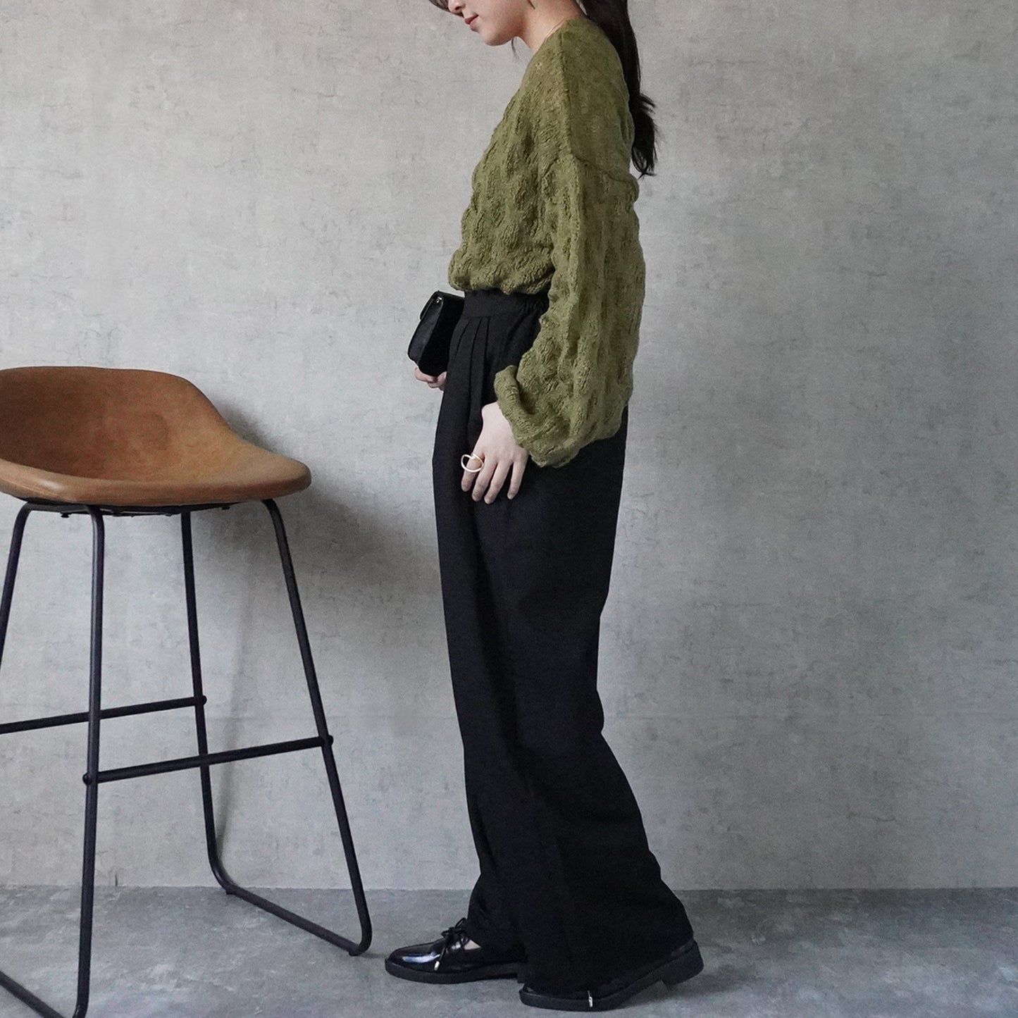 ツータックストレートワイドパンツ