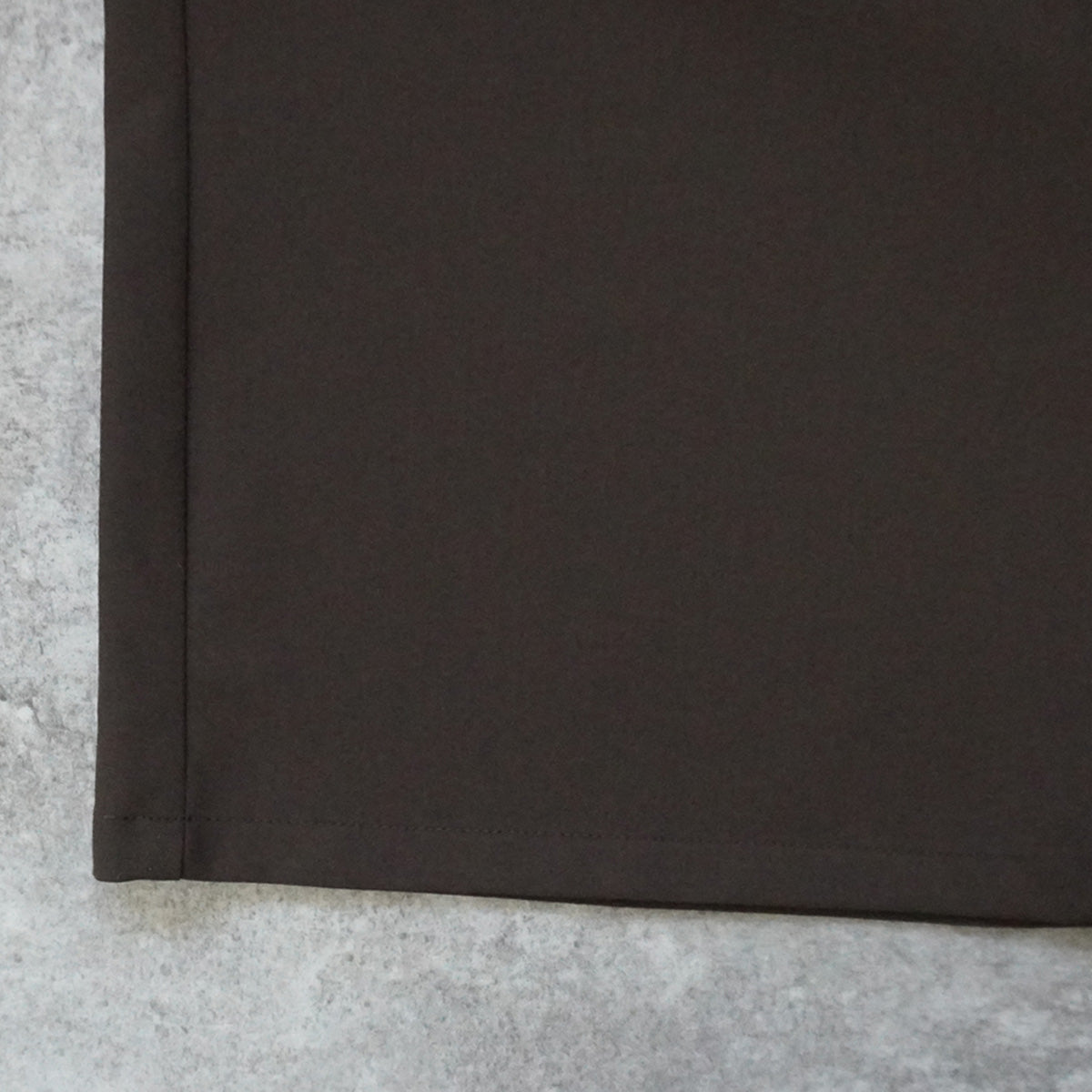 ツータックストレートワイドパンツ