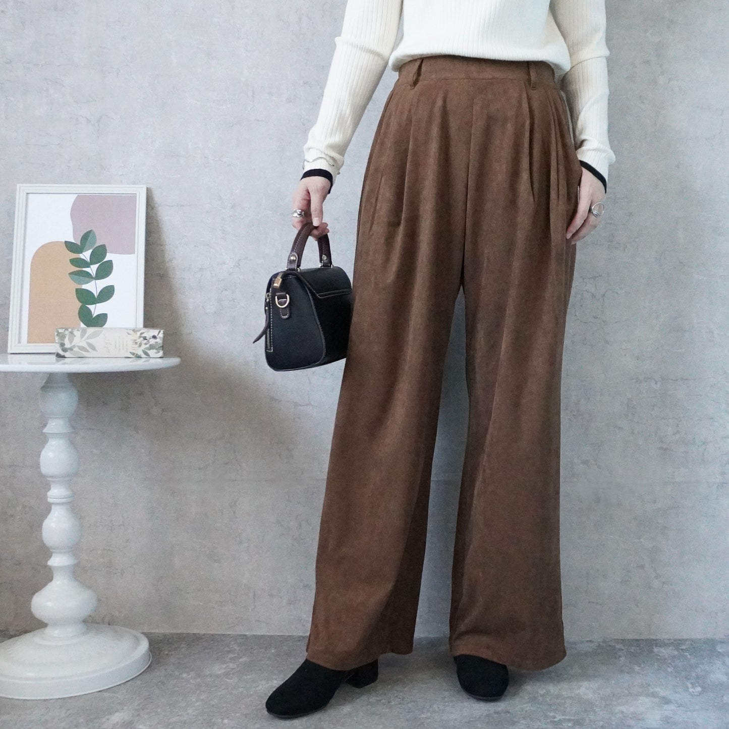 スエードタックワイドパンツ