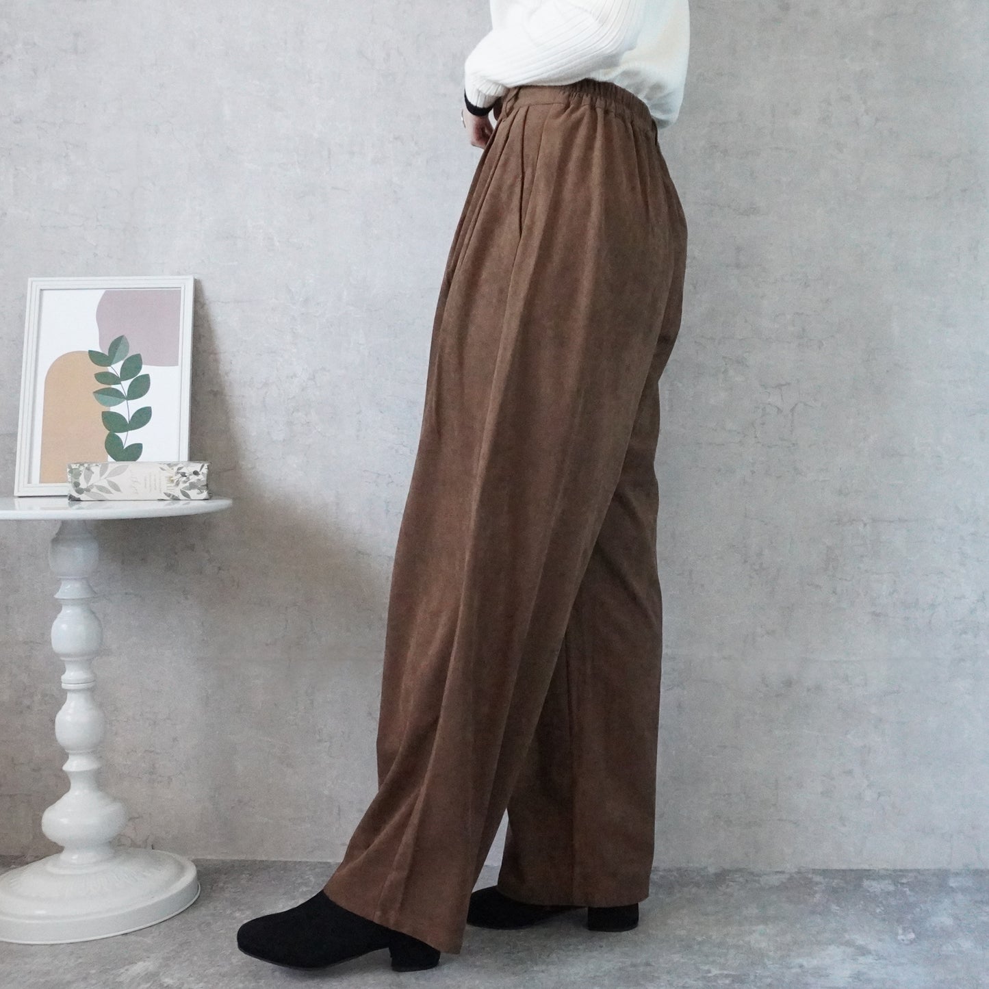 スエードタックワイドパンツ