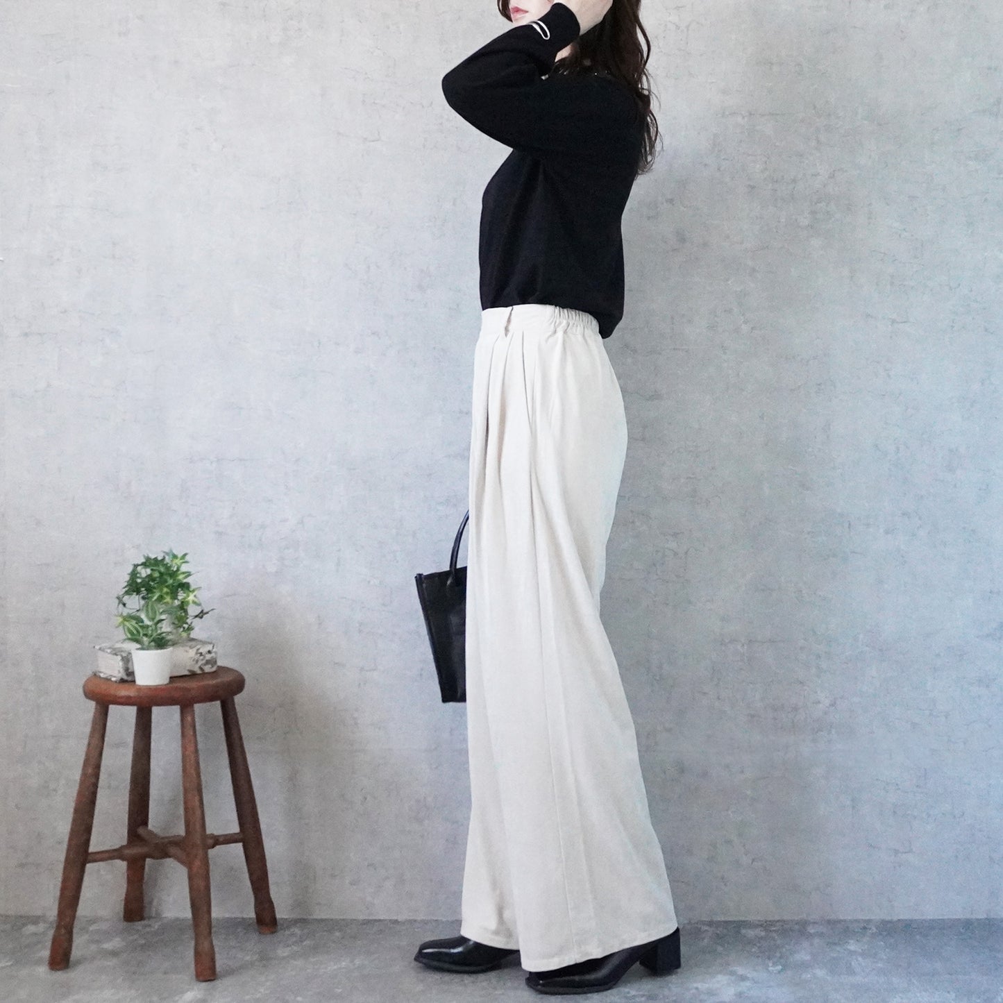 スエードタックワイドパンツ