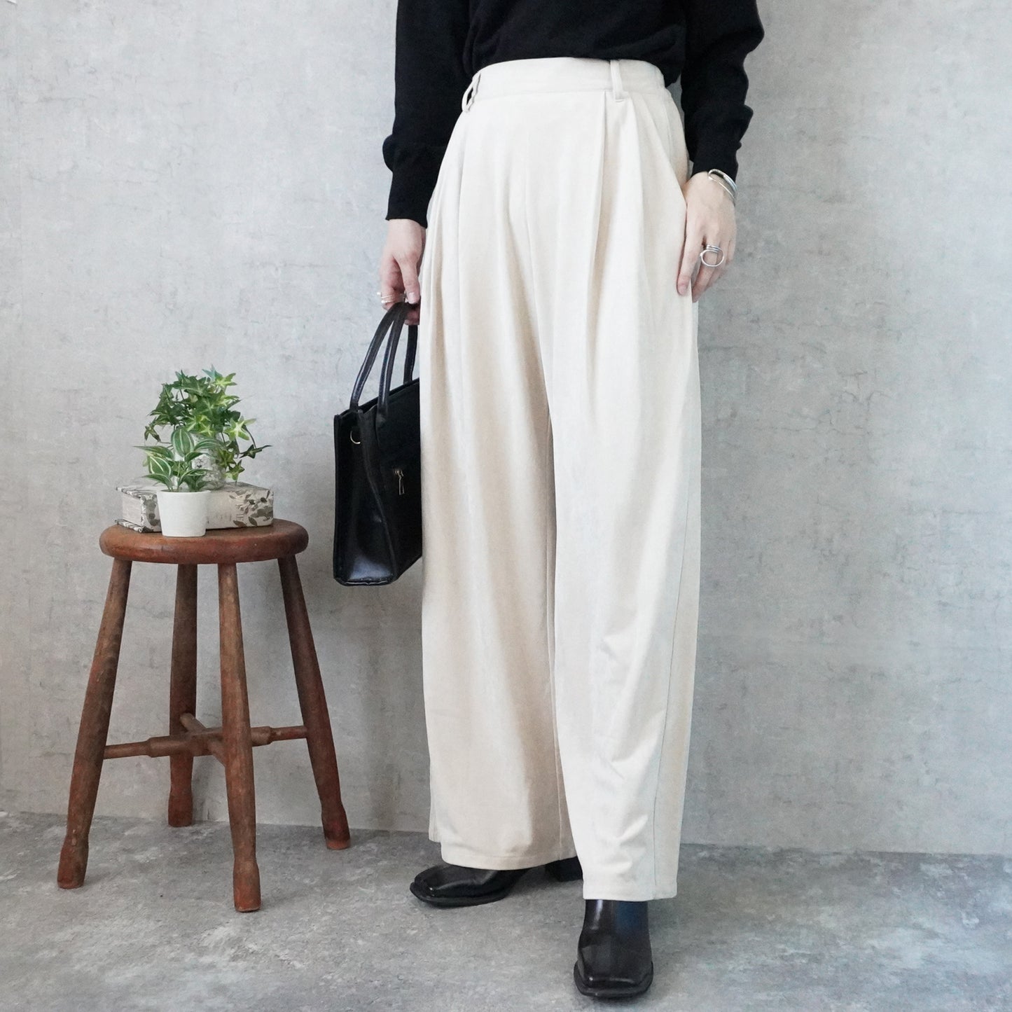 スエードタックワイドパンツ