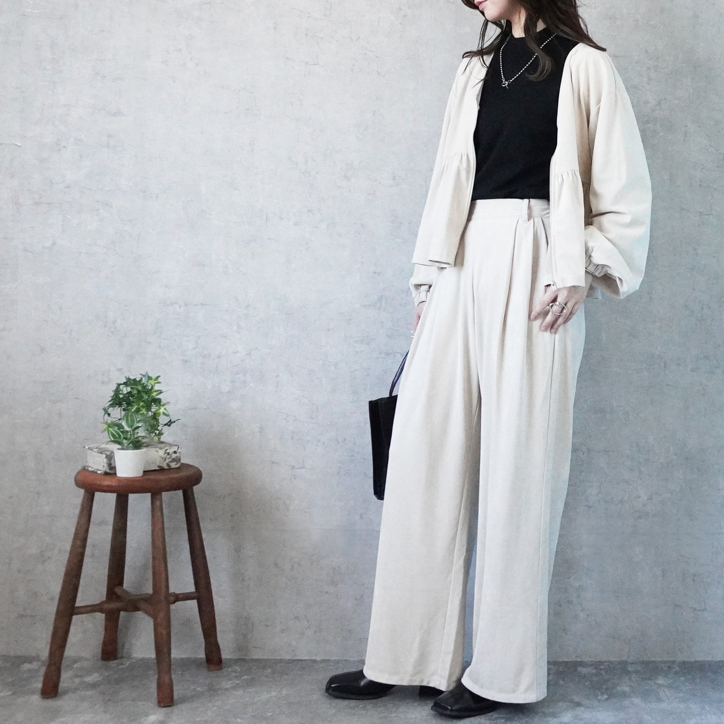 スエードタックワイドパンツ