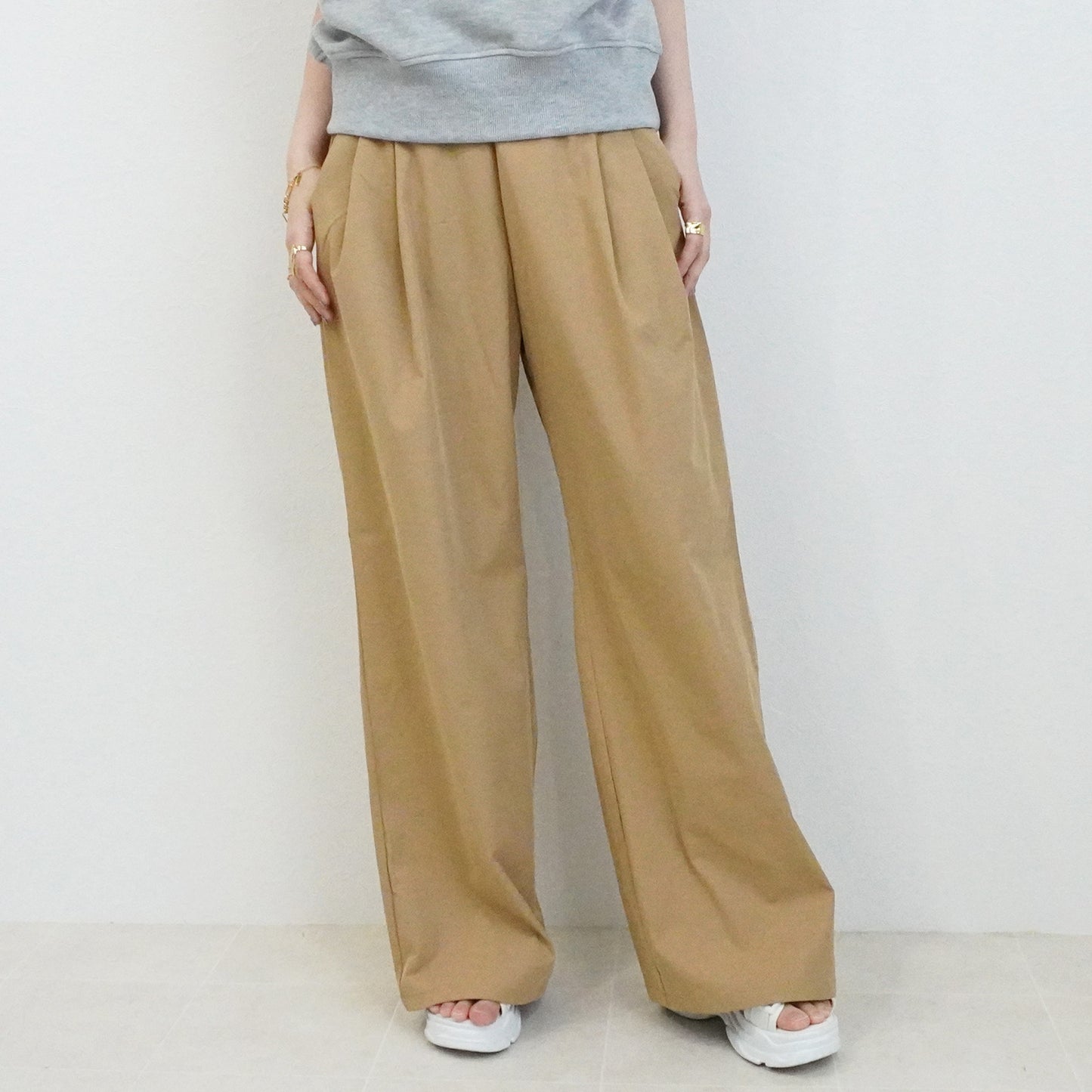 接触冷感イージーケアツイルツータックワイドパンツ