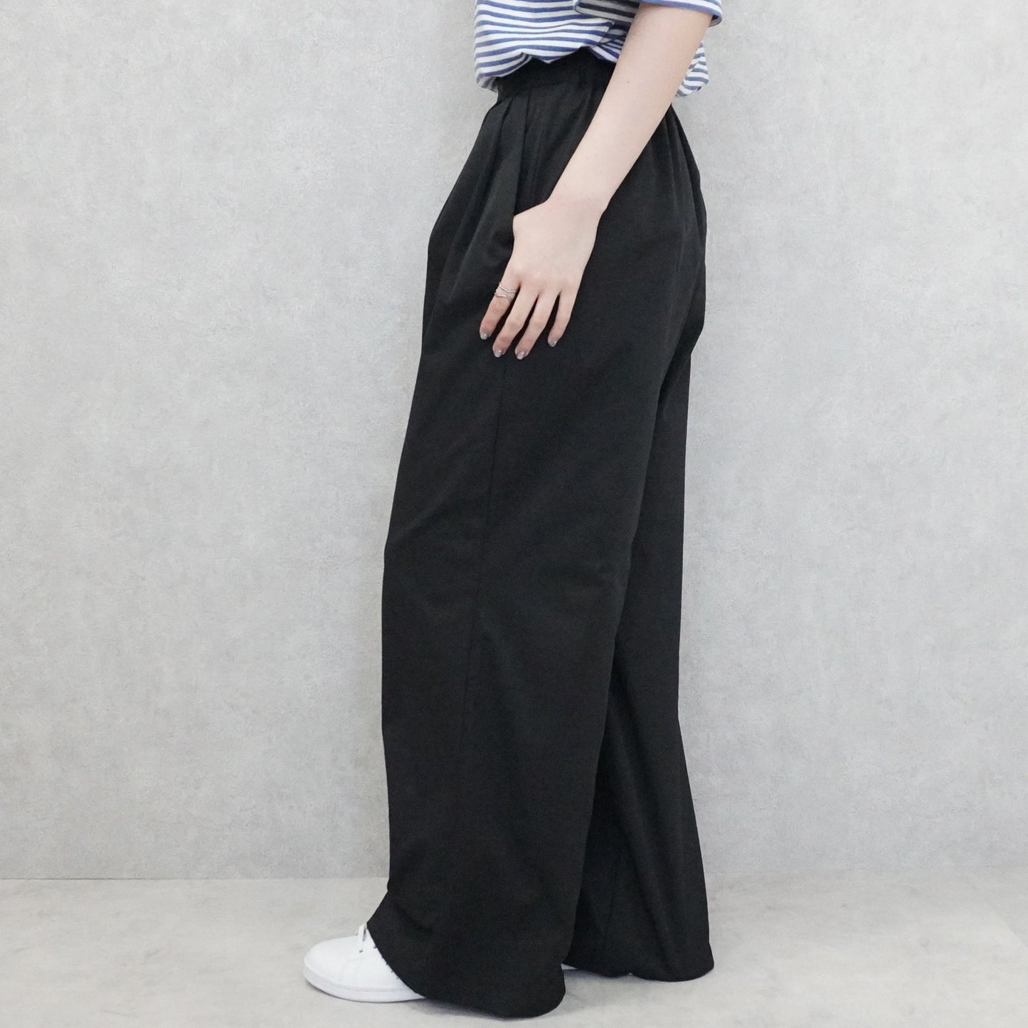 接触冷感イージーケアツイルツータックワイドパンツ