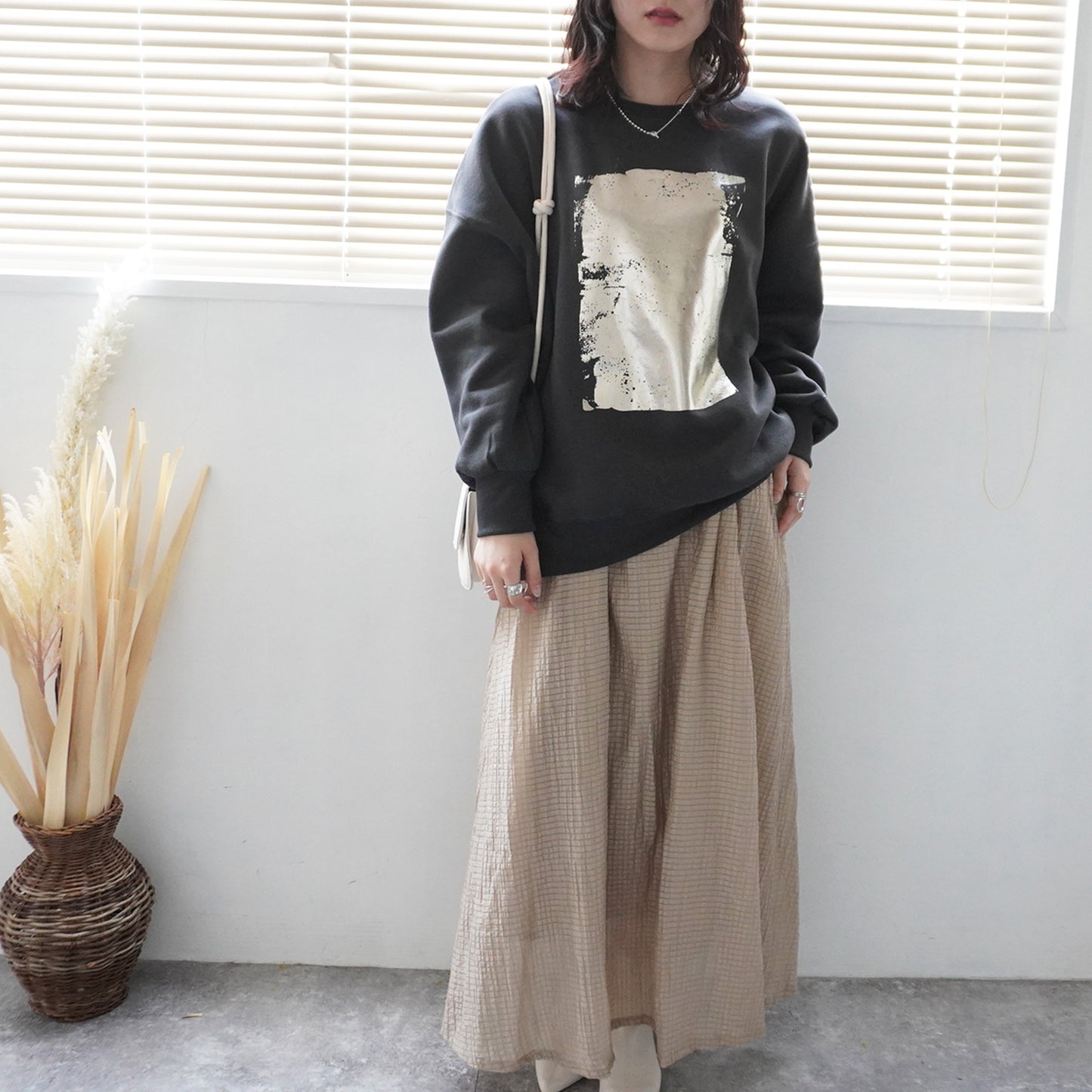 箔プリントプルオーバー