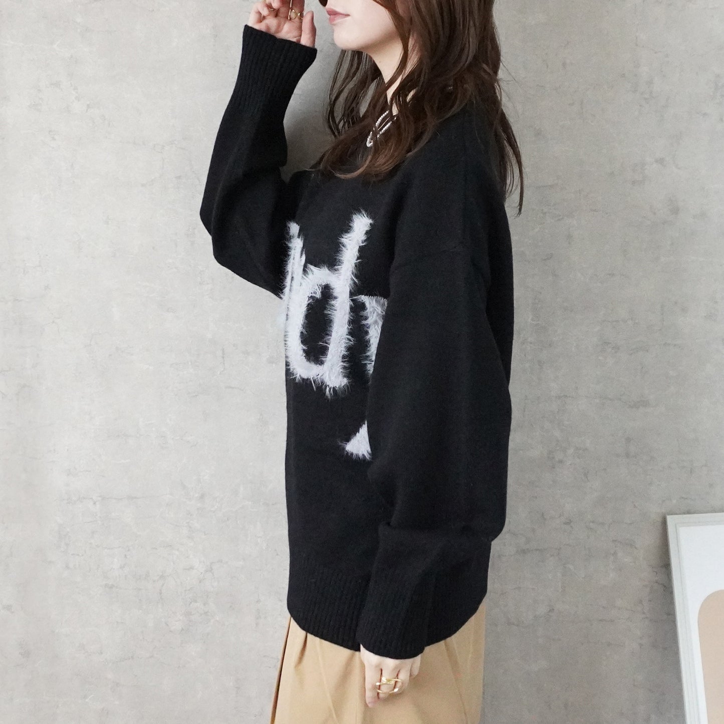 フェザーロゴニットプルオーバー