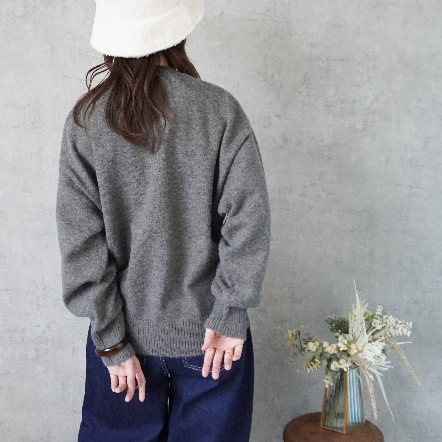 フェザーロゴニットプルオーバー