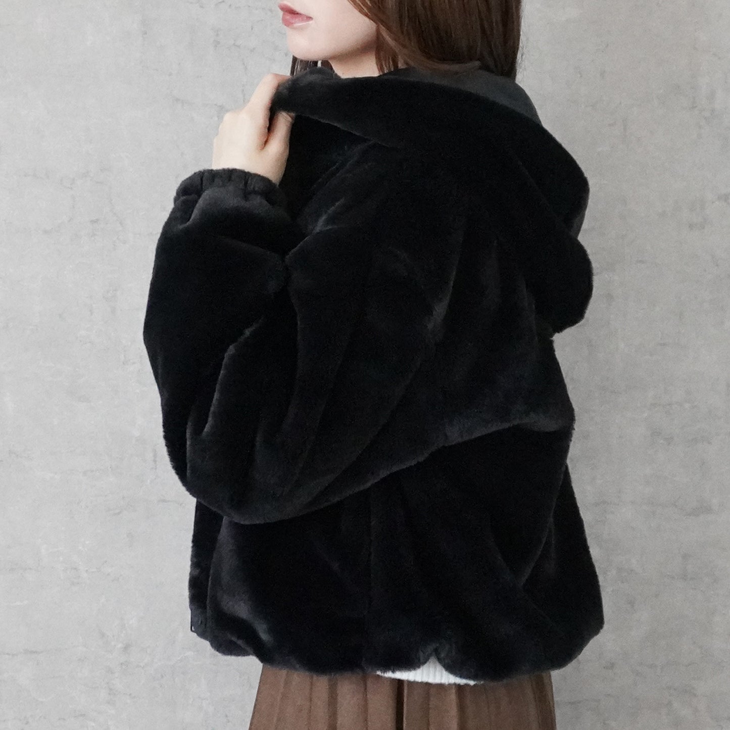 フェイクファーショートフードブルゾン