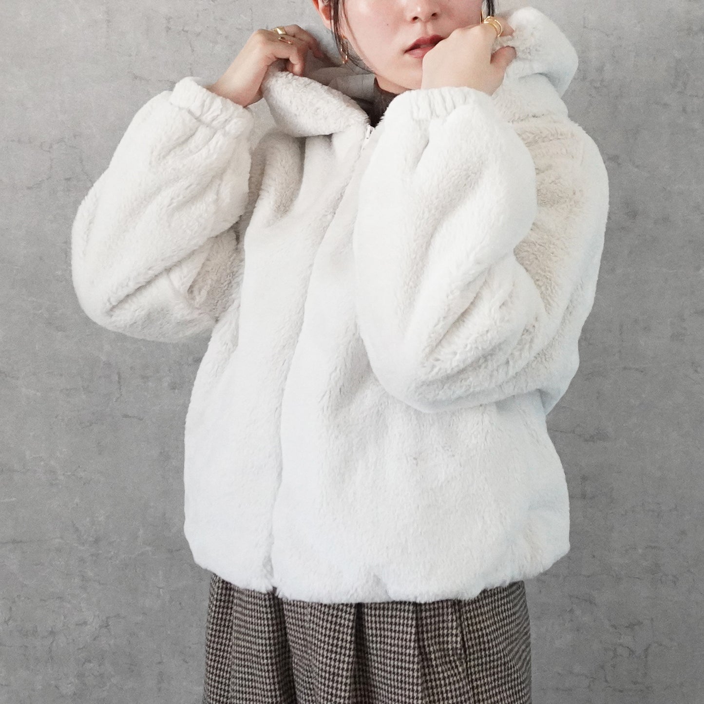 フェイクファーショートフードブルゾン