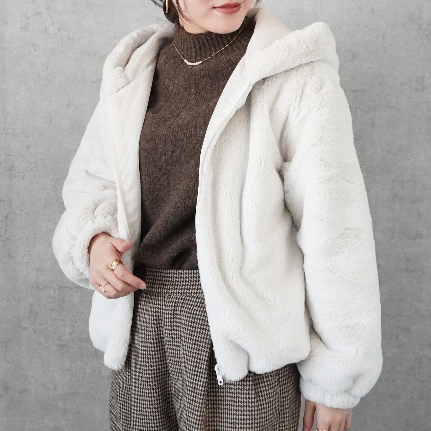 フェイクファーショートフードブルゾン