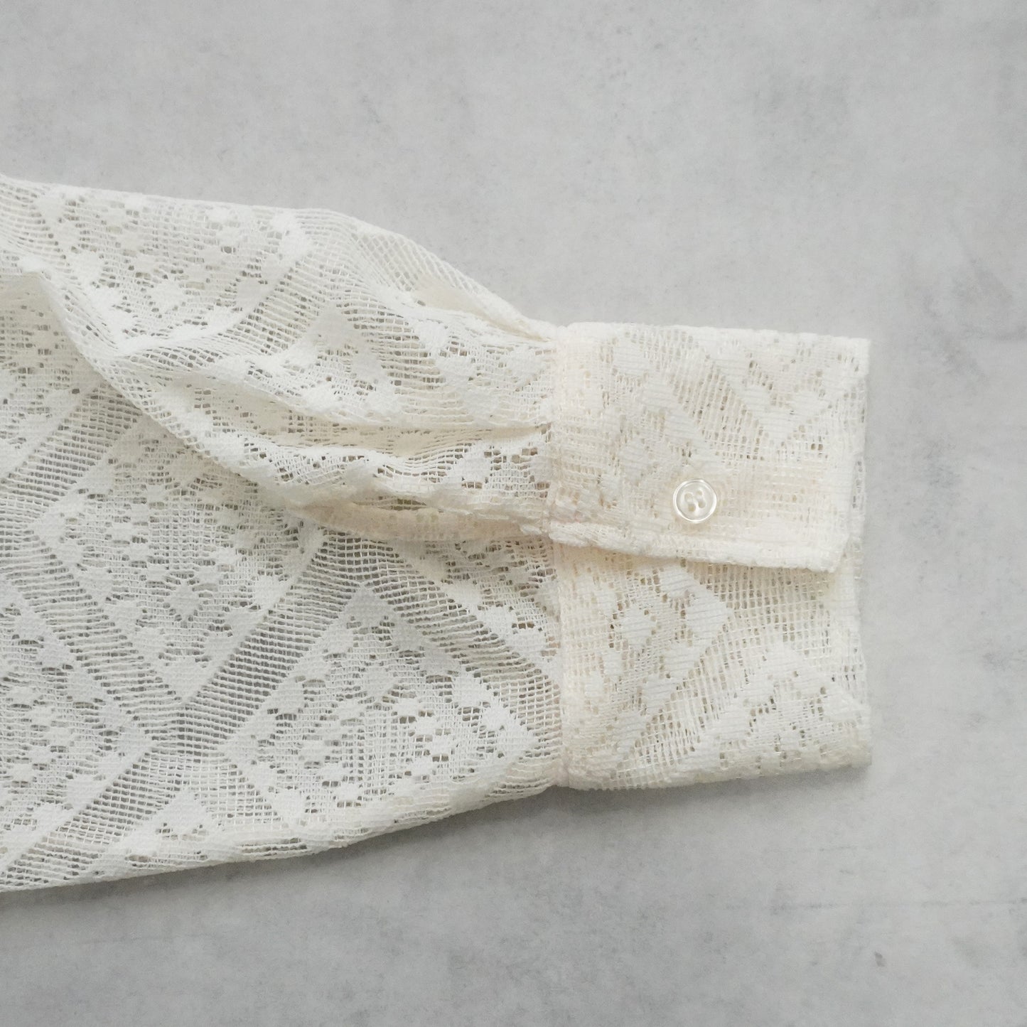 ダイヤ柄レースシャツ【予約】