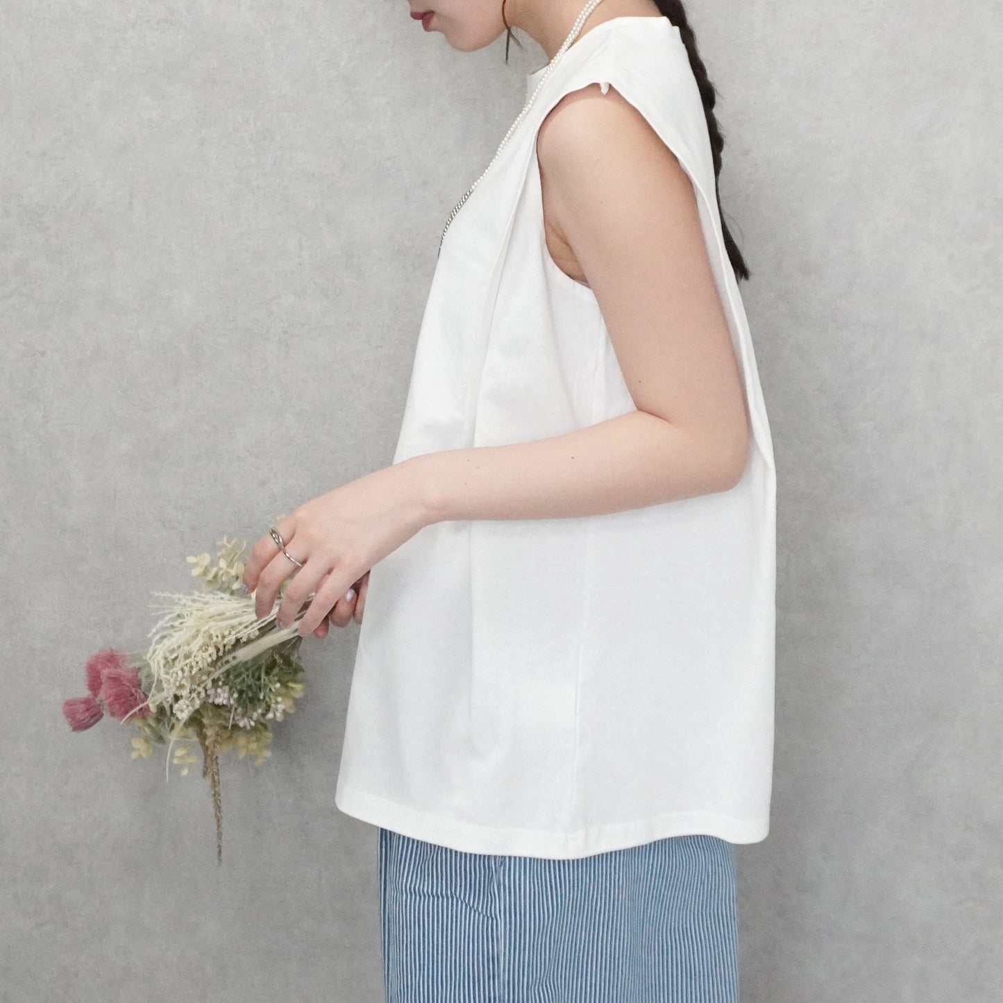 ショルダータックスリーブTシャツ