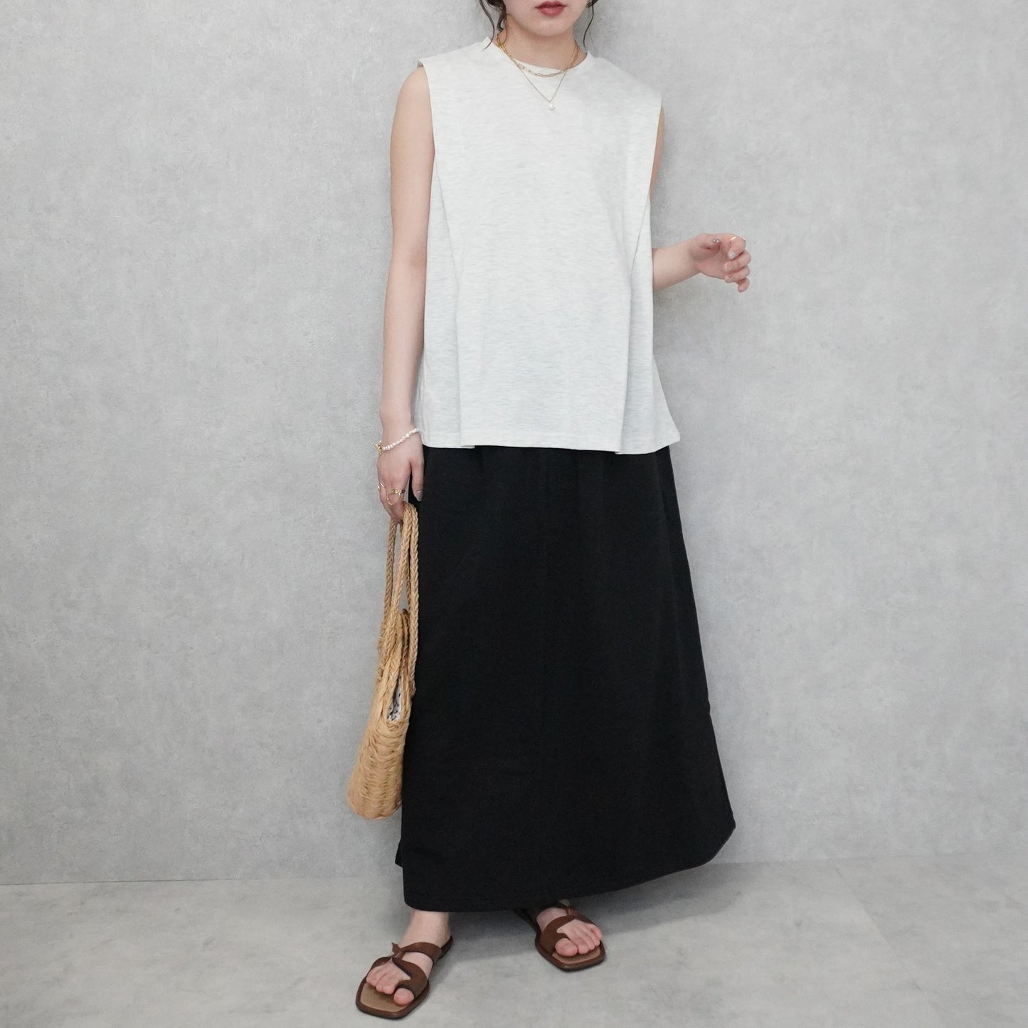 ショルダータックスリーブTシャツ