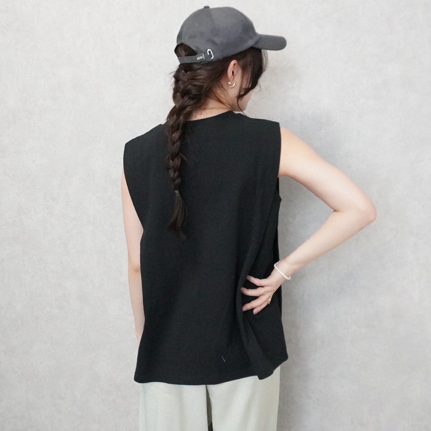 ショルダータックスリーブTシャツ