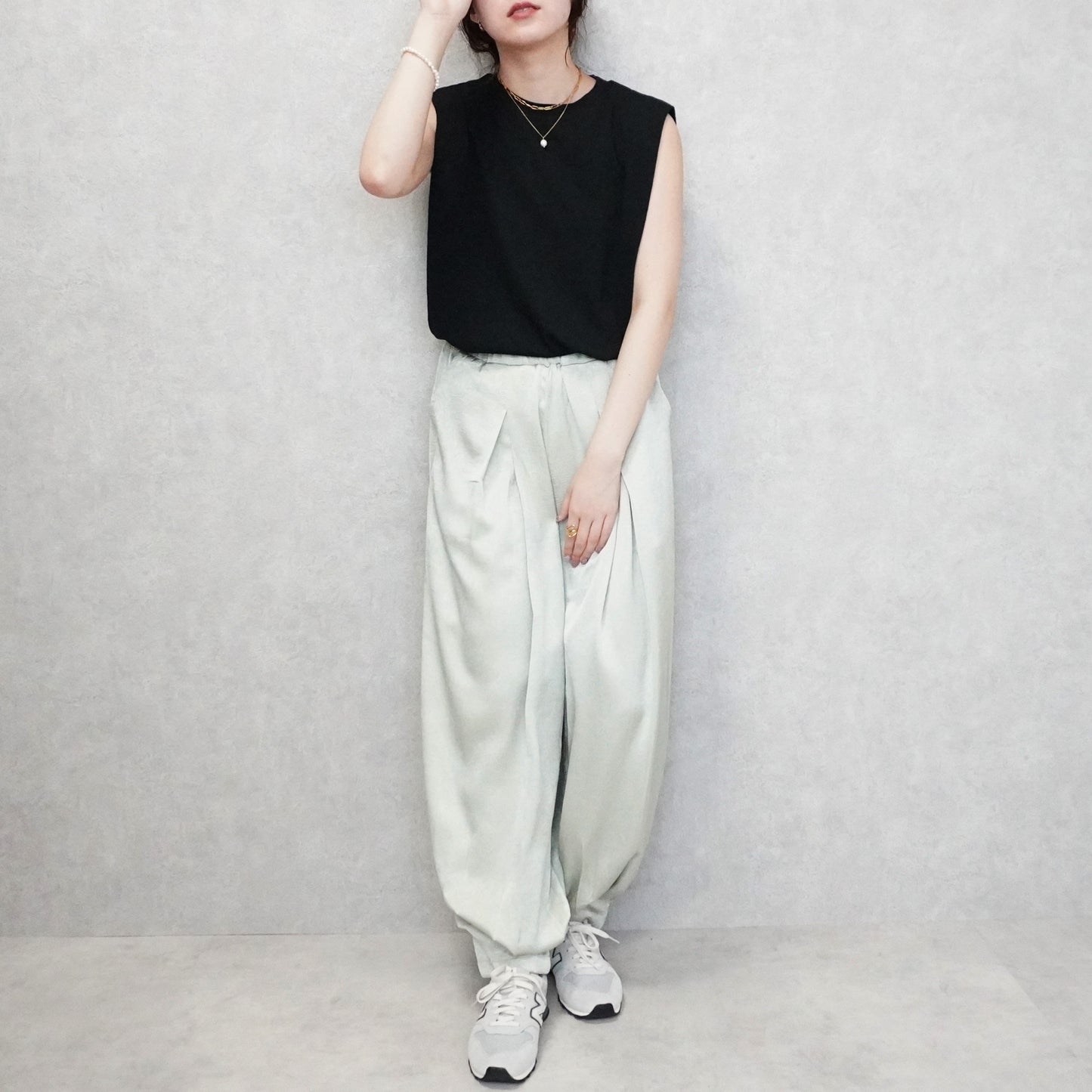 ショルダータックスリーブTシャツ