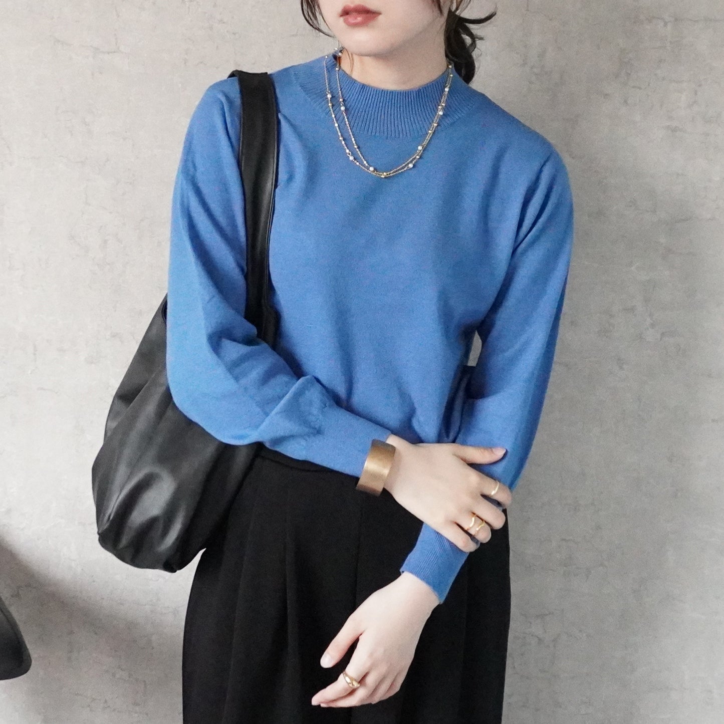 もちもちハイネックニットプルオーバー