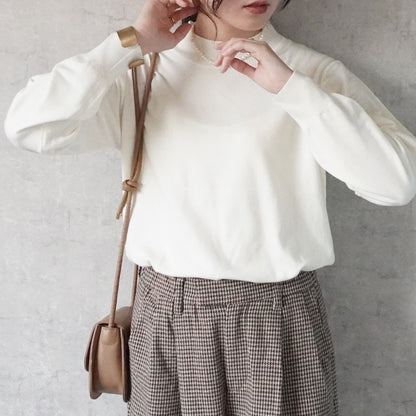 もちもちハイネックニットプルオーバー