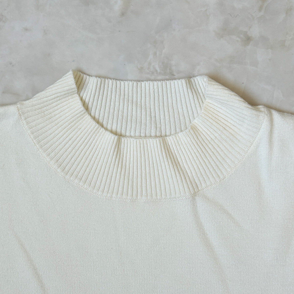 もちもちハイネックニットプルオーバー