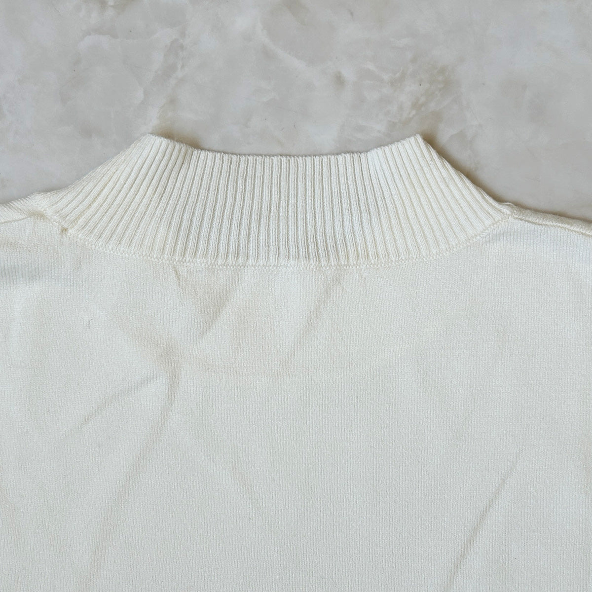 もちもちハイネックニットプルオーバー