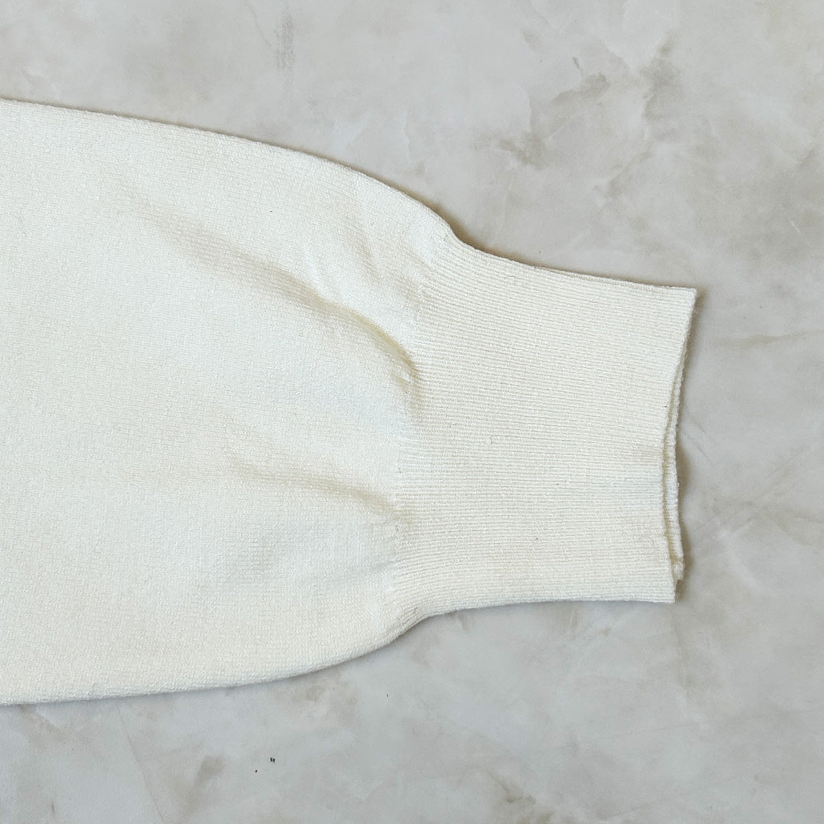 もちもちハイネックニットプルオーバー