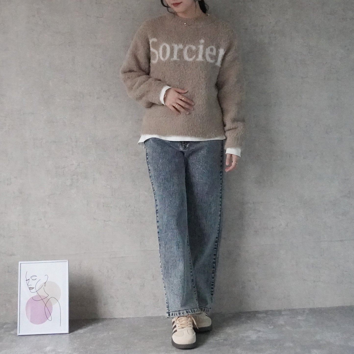 もっちりフェザーヤーンレタリングロゴニット