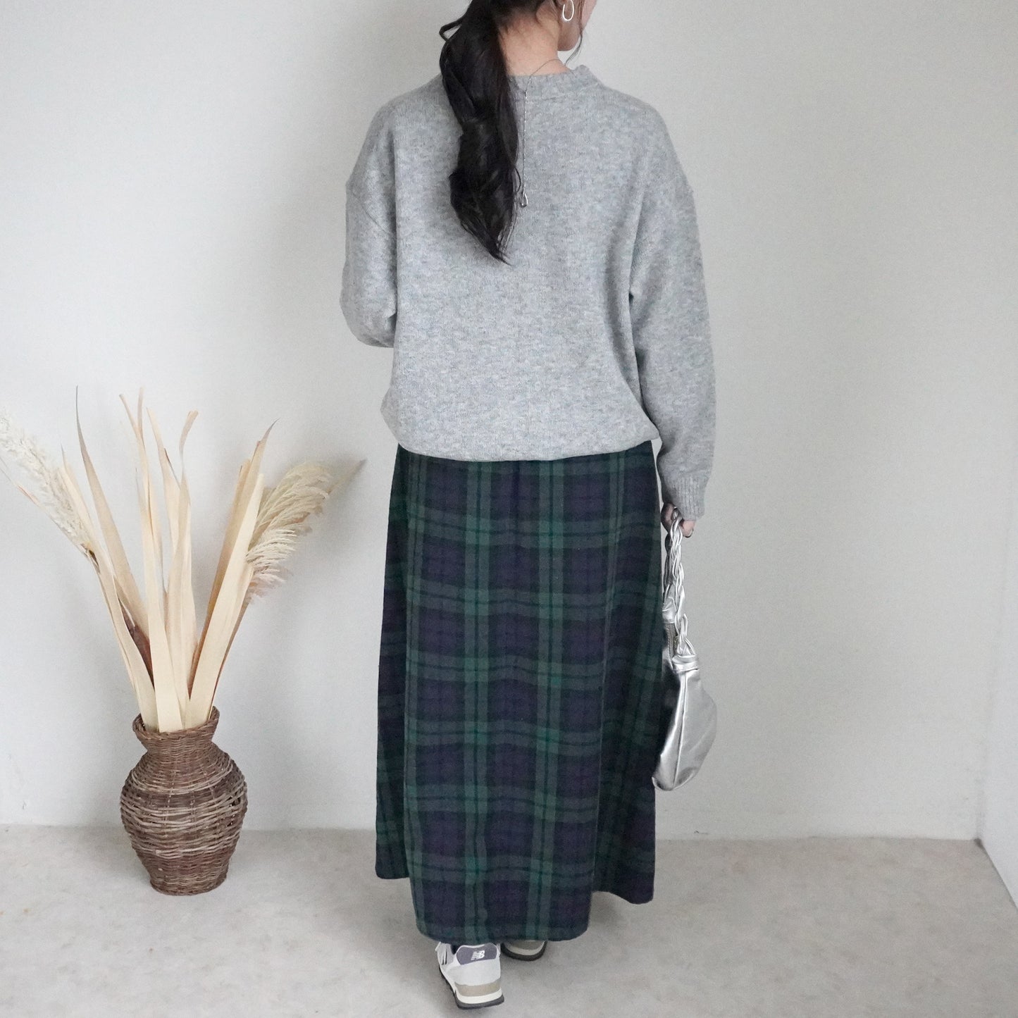 なめらかコード刺繡ロゴニットプルオーバー