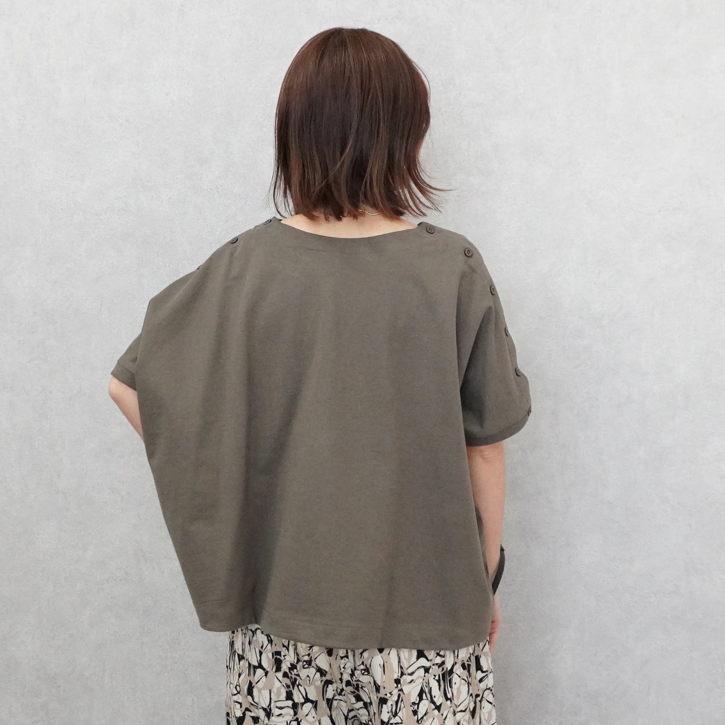 ヘビーウェイト肩ボタンプルオーバー