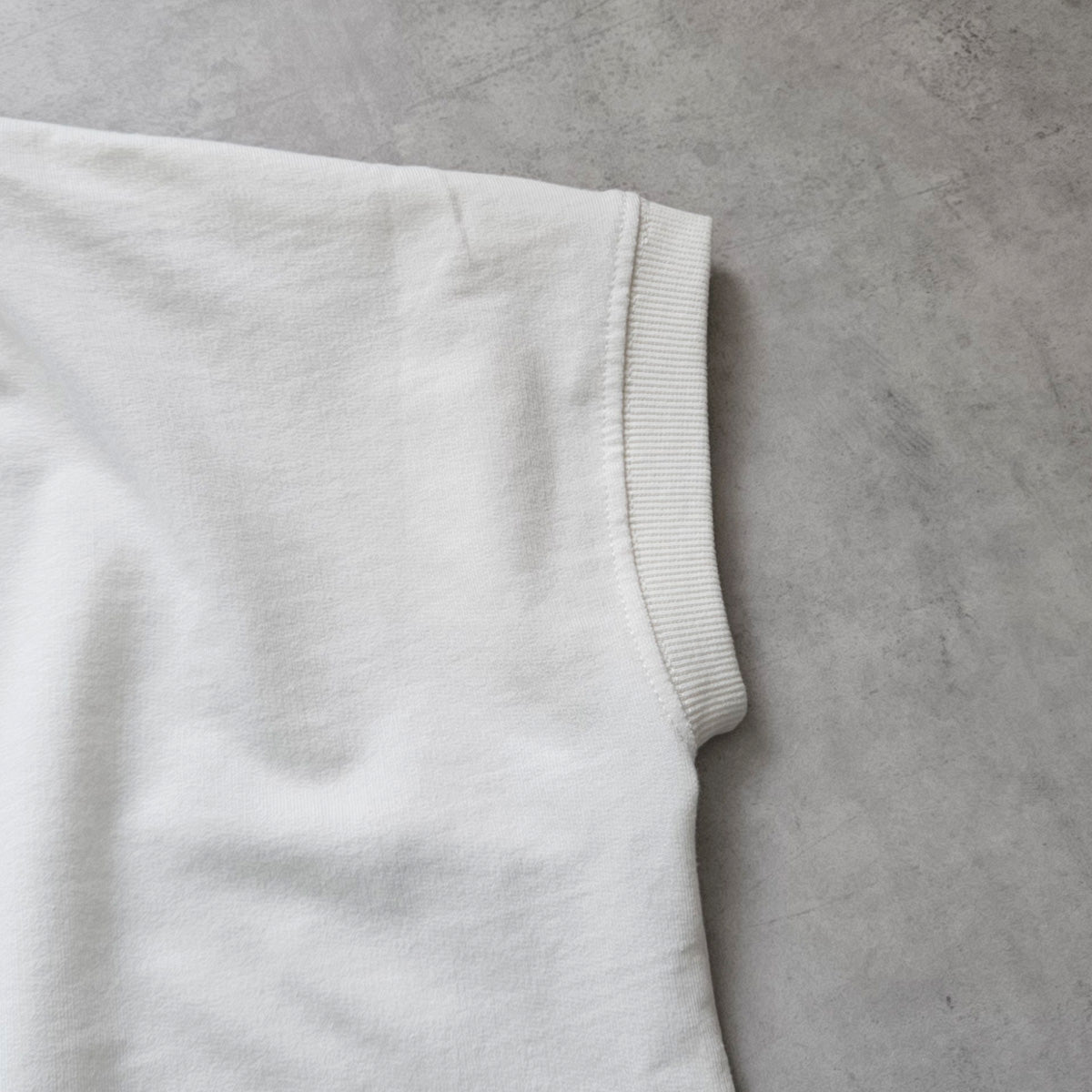 ヘビーウェイト肩ボタンプルオーバー