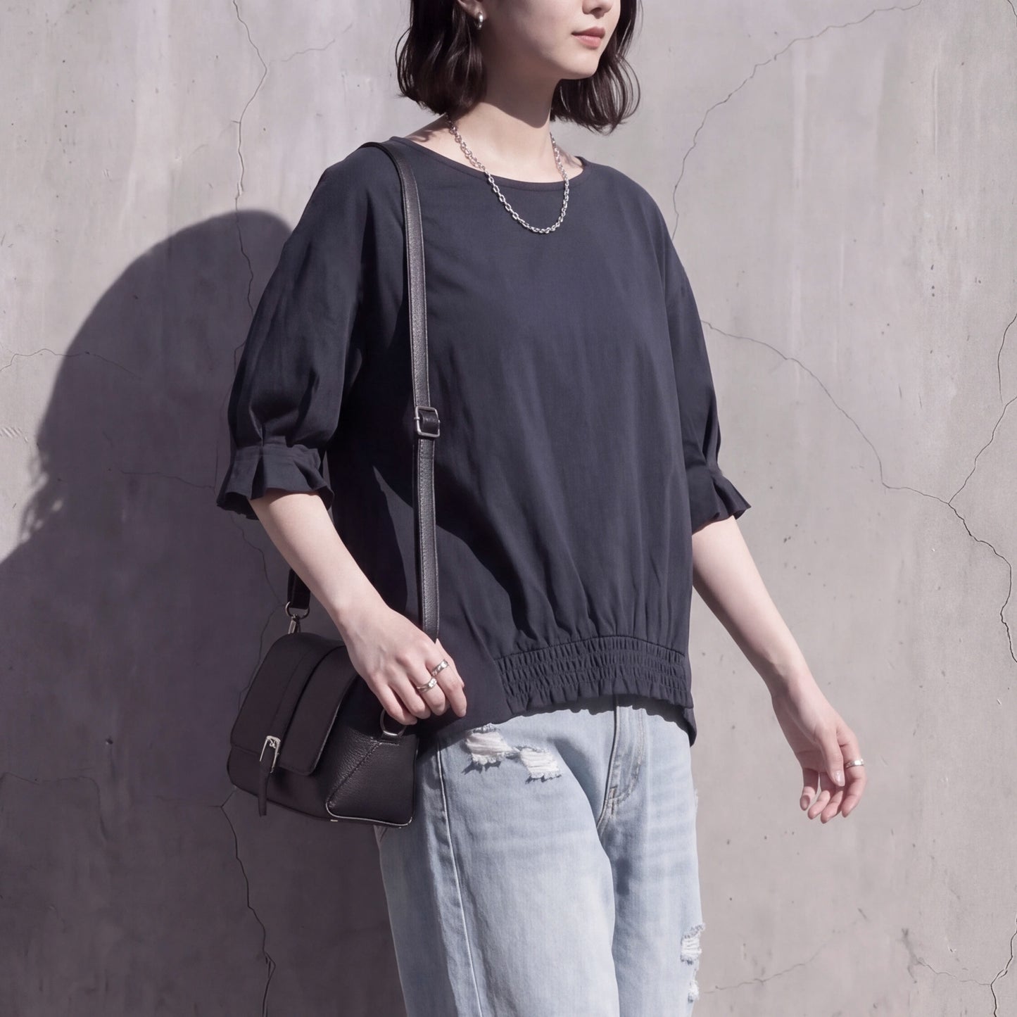 接触冷感タックスリーブドルマン裾シャーリングプルオーバーTシャツ