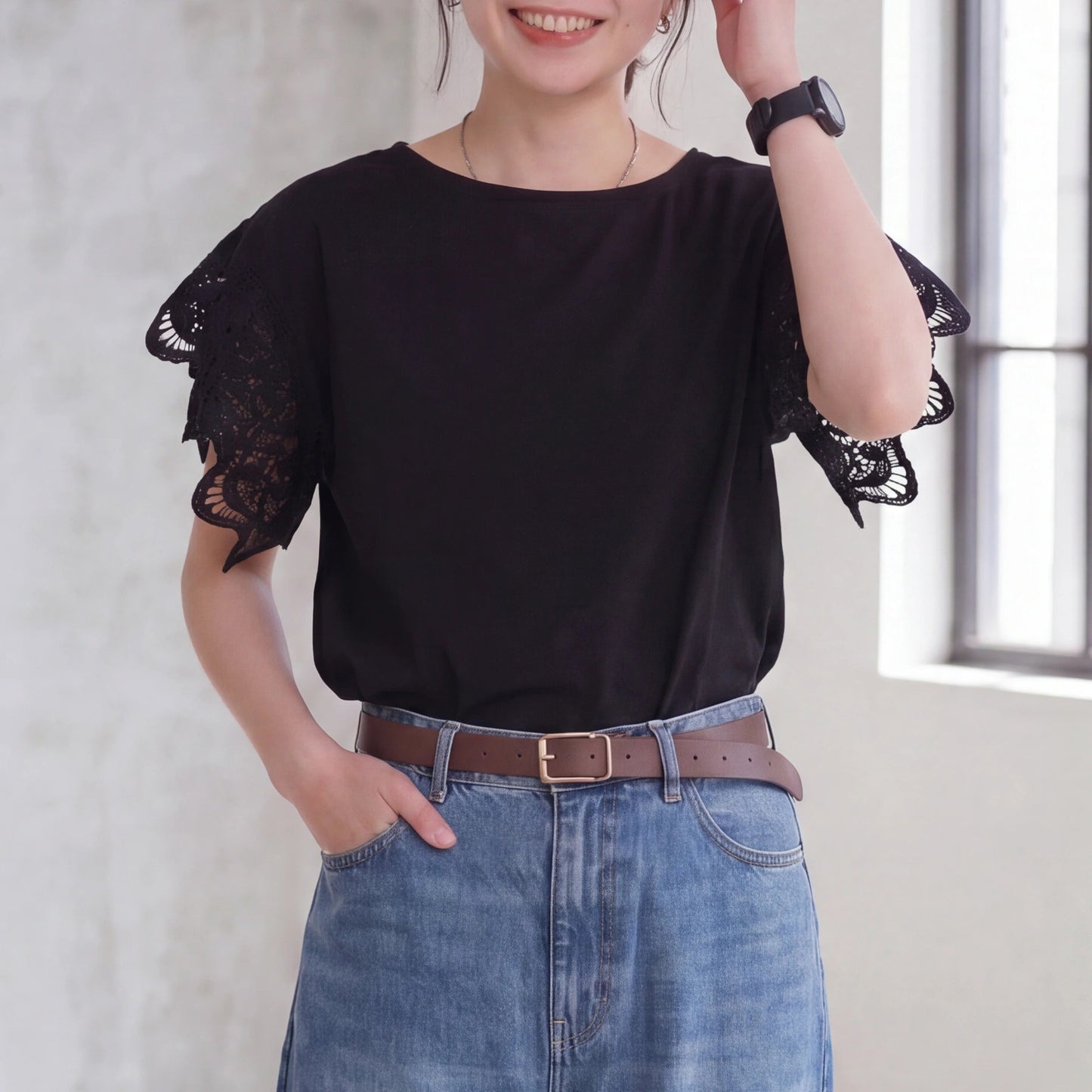 袖レース異素材Tシャツ