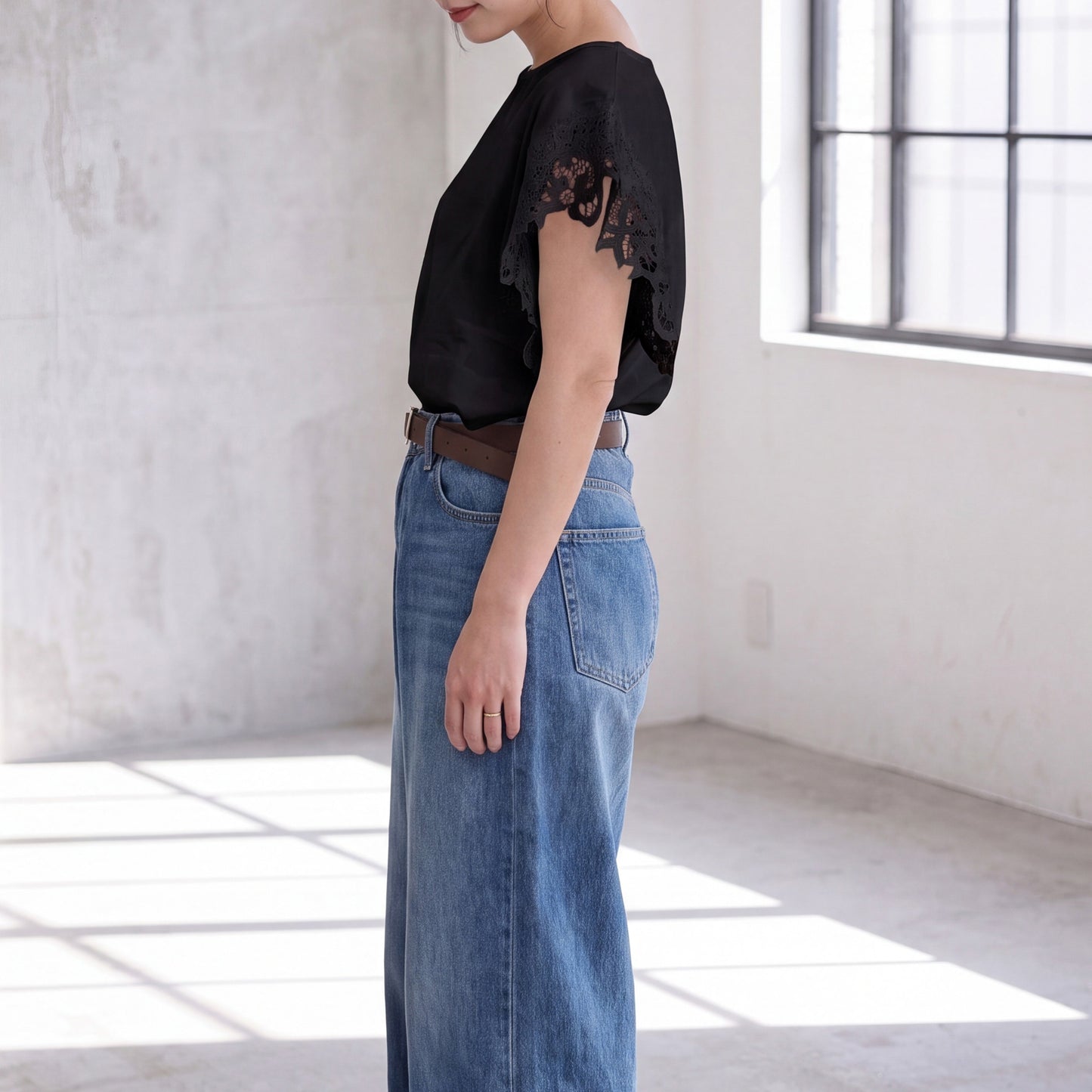 袖レース異素材Tシャツ