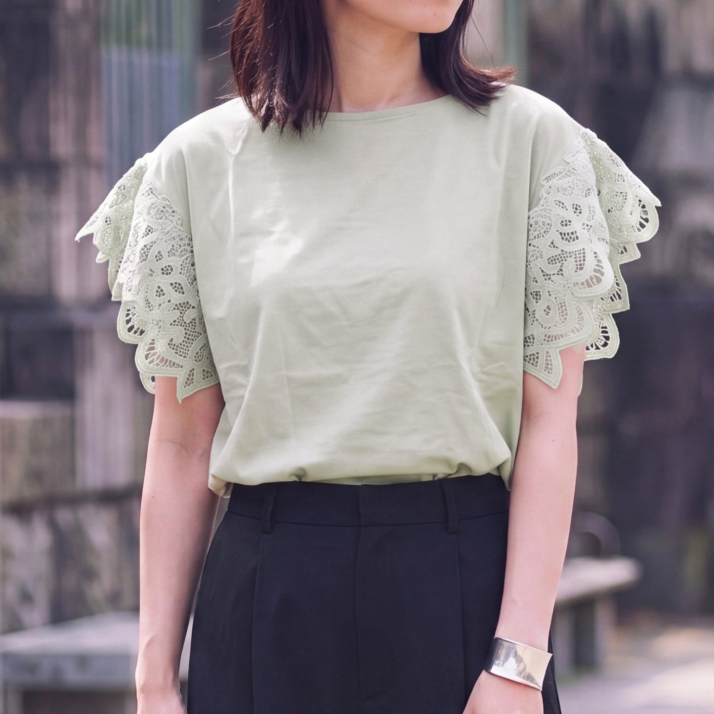 袖レース異素材Tシャツ