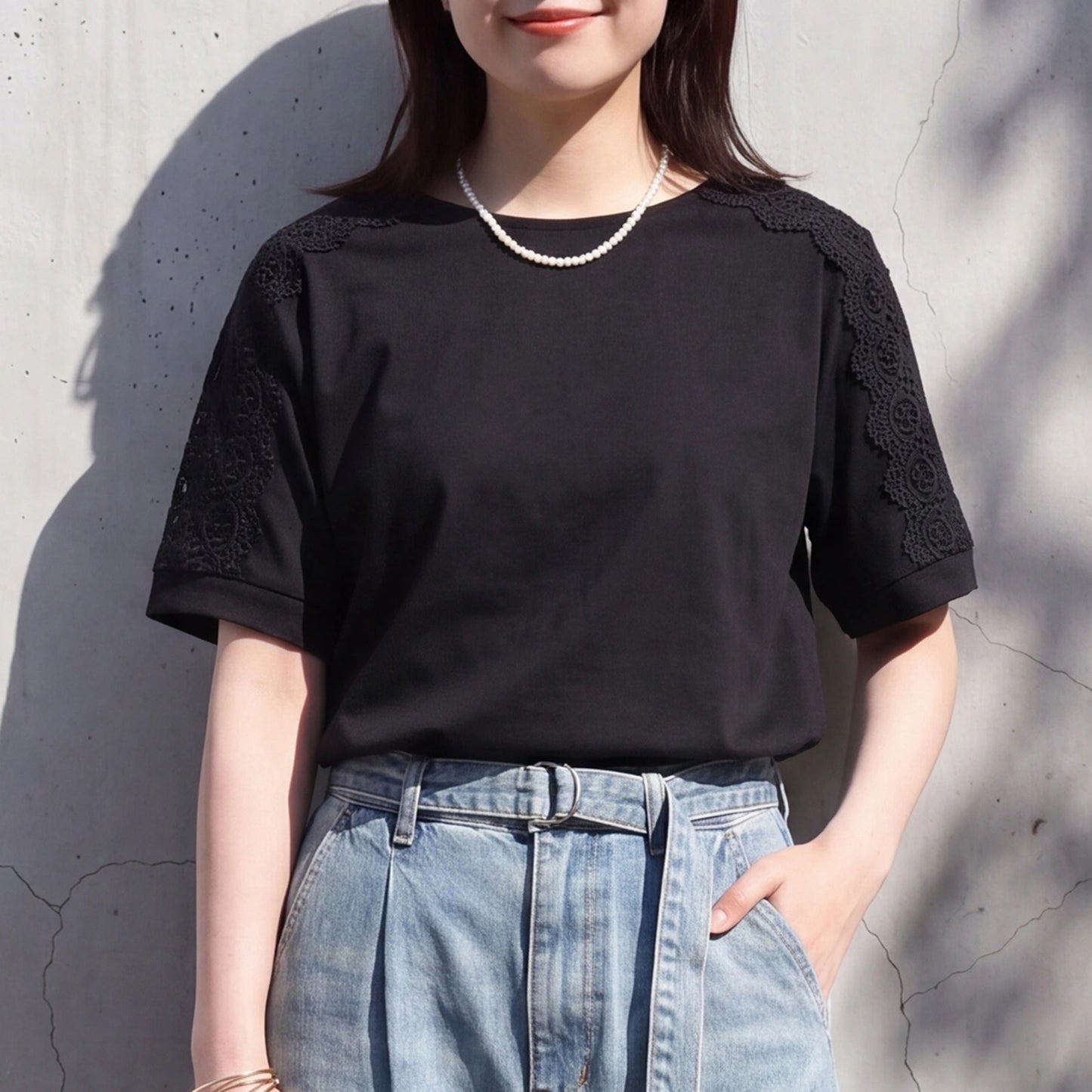 肩レースTシャツ