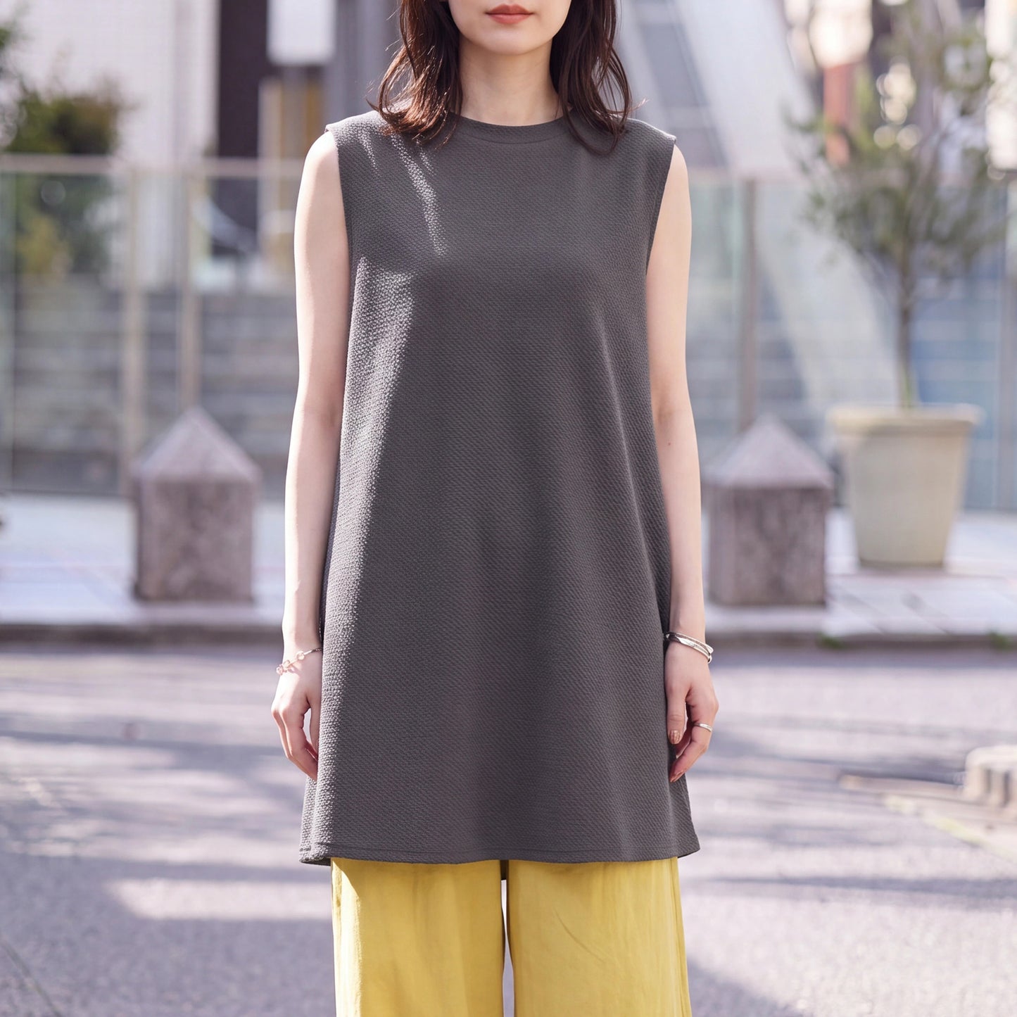ジャガードノースリーブトップス