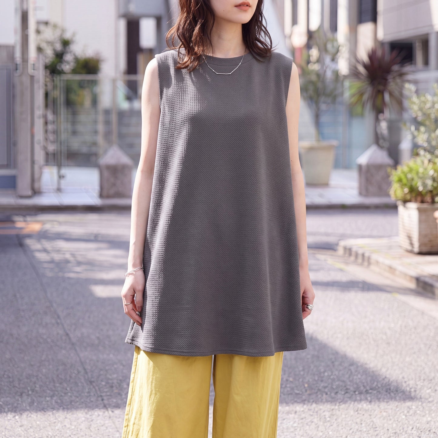 ジャガードノースリーブトップス