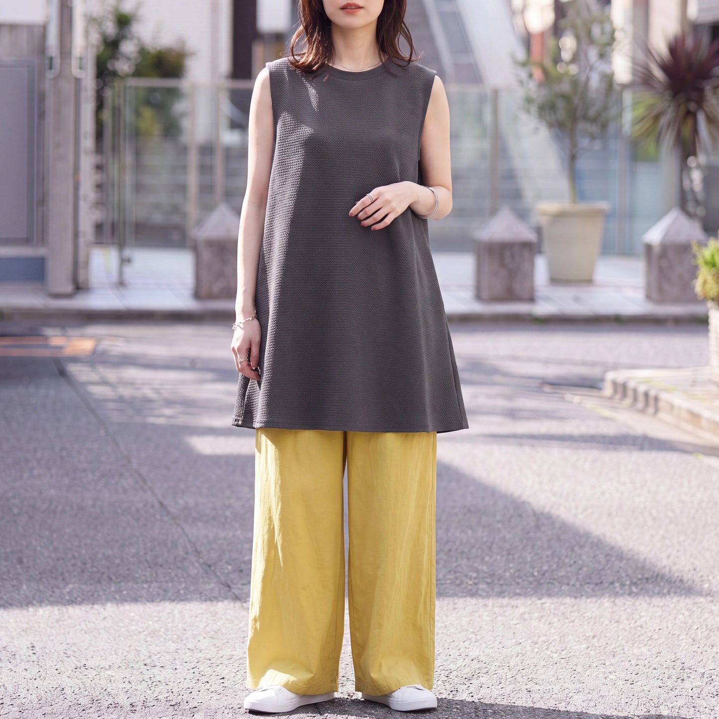 ジャガードノースリーブトップス