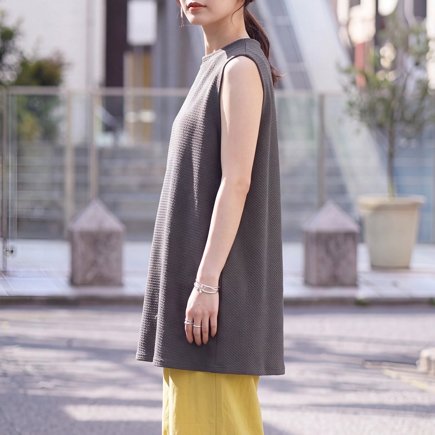ジャガードノースリーブトップス