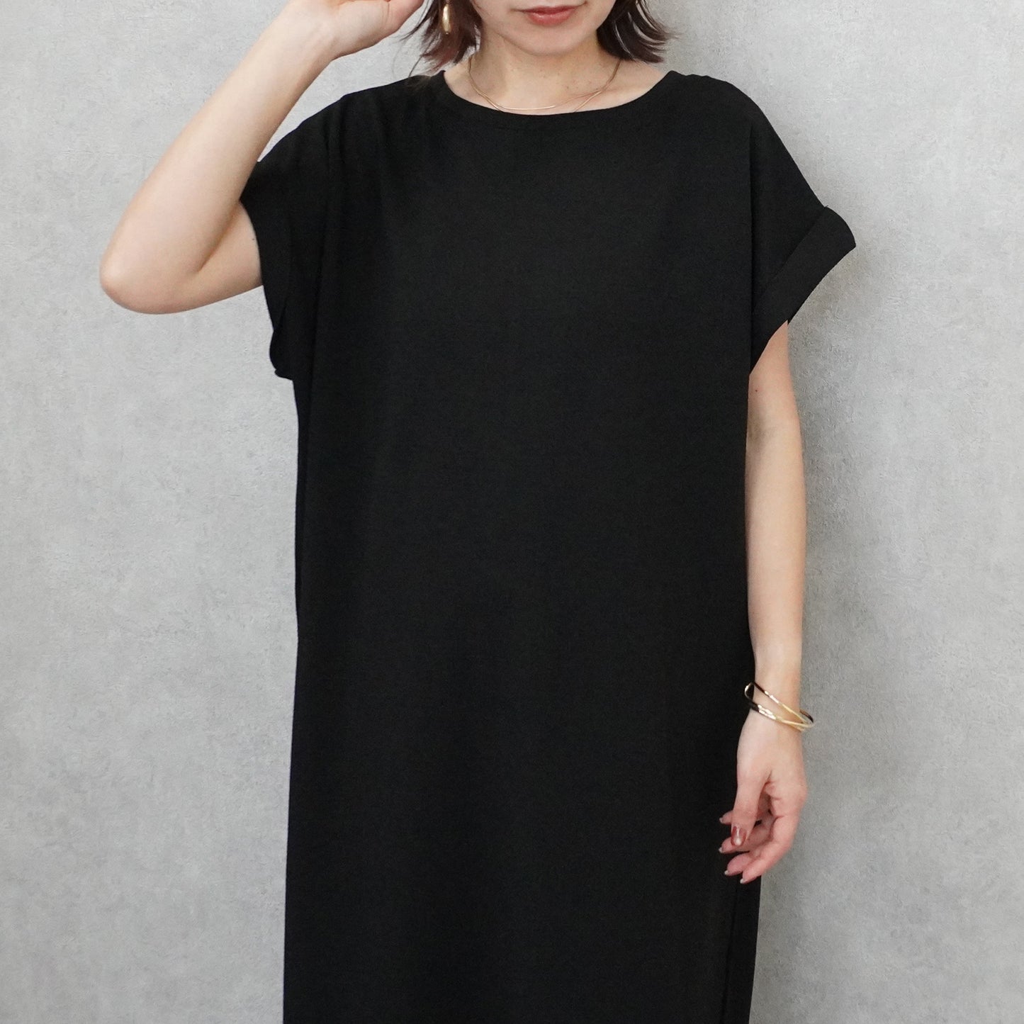 ターンバック袖ジャガードワンピース