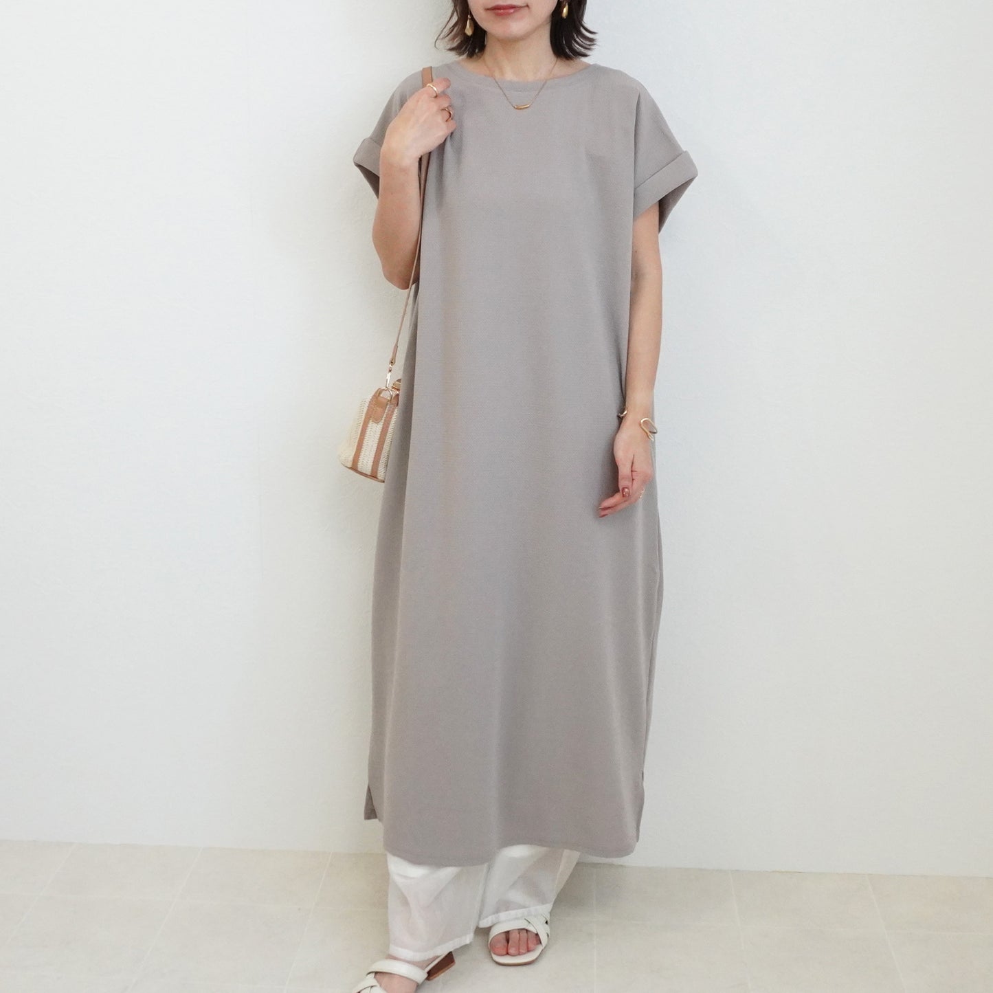 ターンバック袖ジャガードワンピース