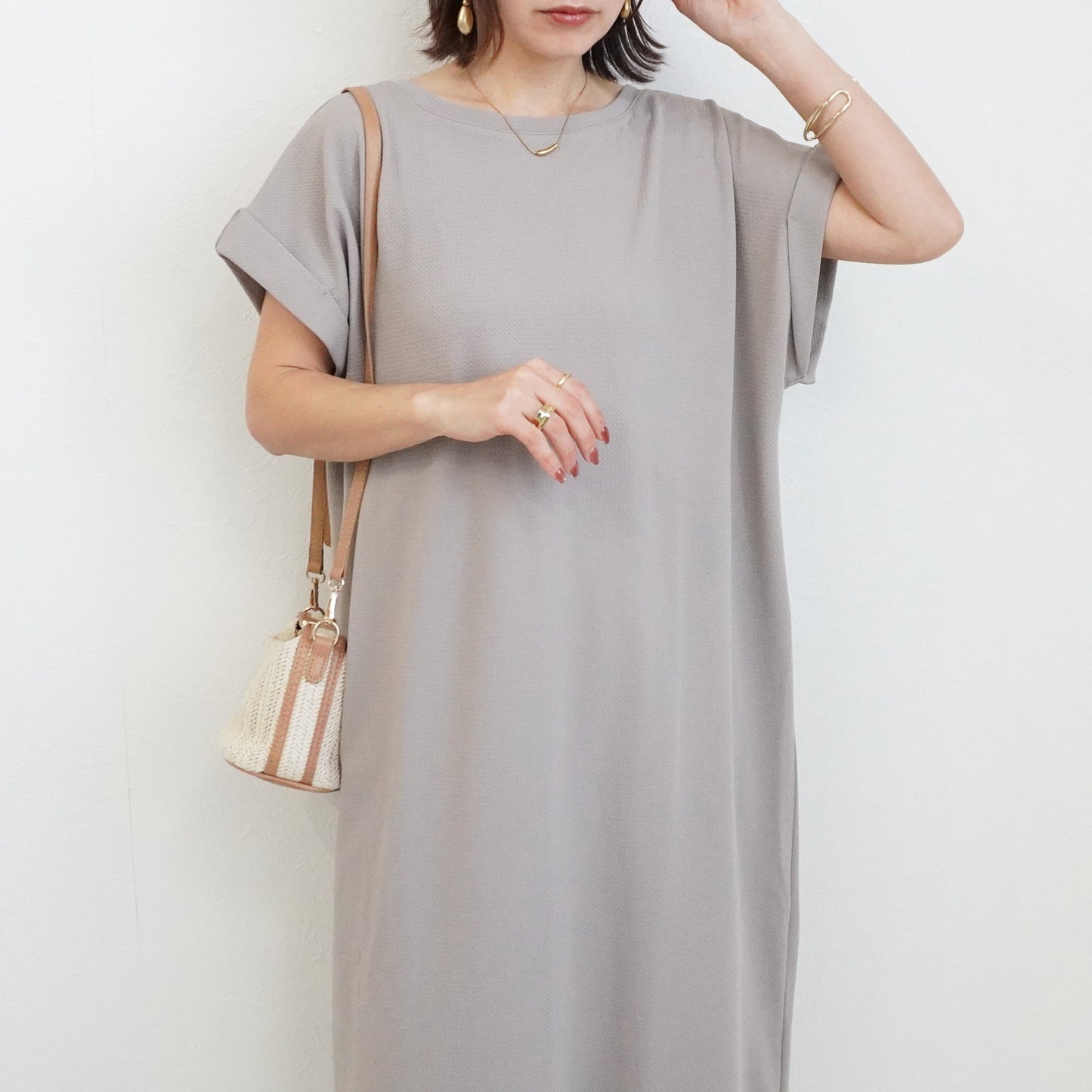 ターンバック袖ジャガードワンピース