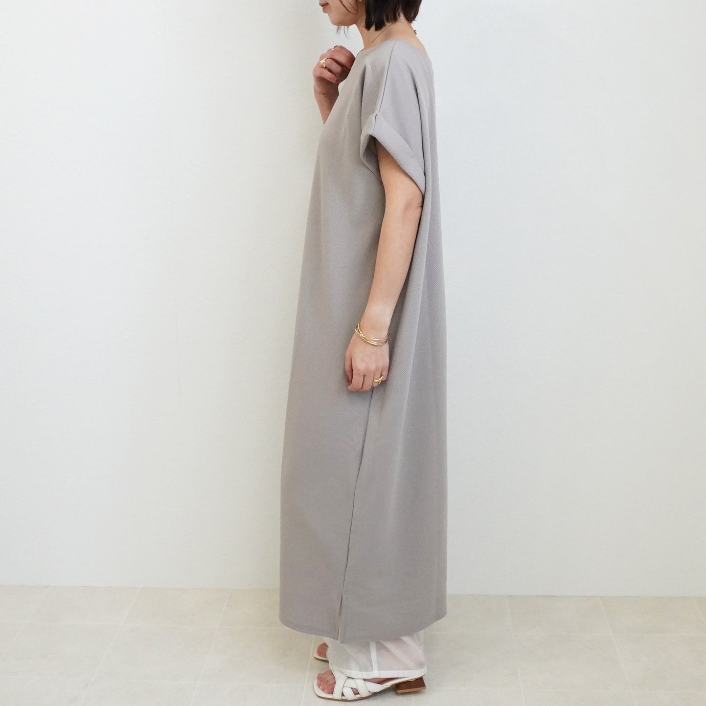 ターンバック袖ジャガードワンピース