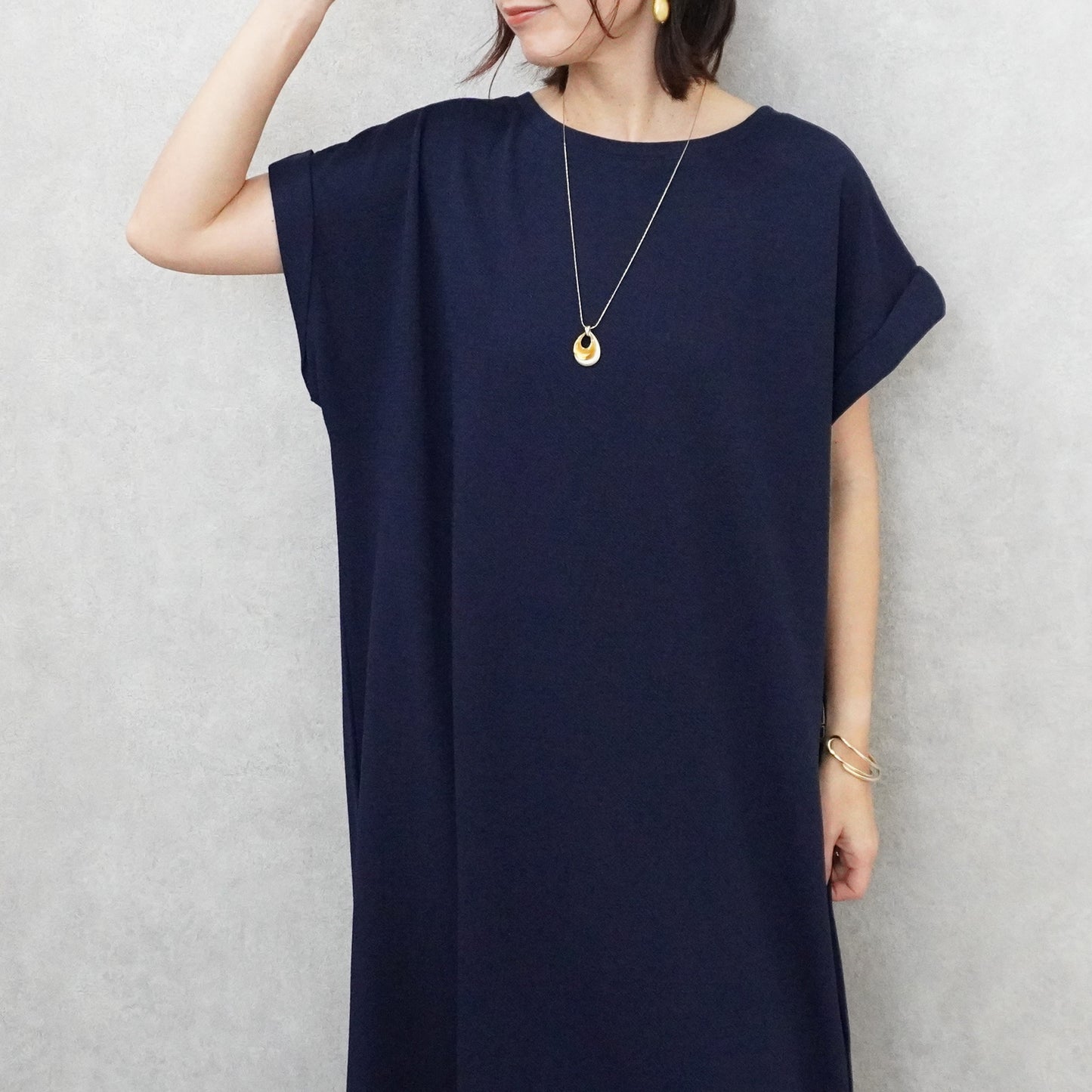 ターンバック袖ジャガードワンピース