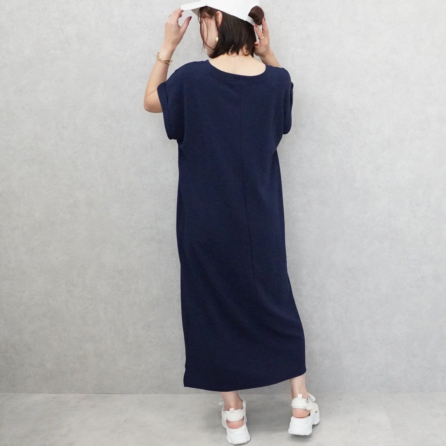 ターンバック袖ジャガードワンピース