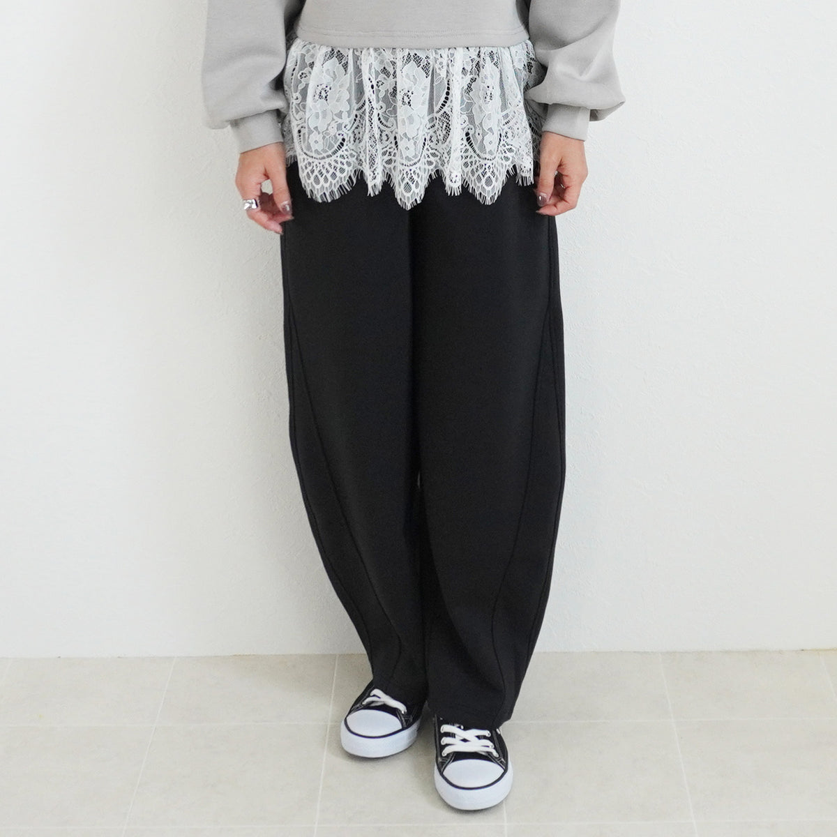 パフダンボールバレルパンツ